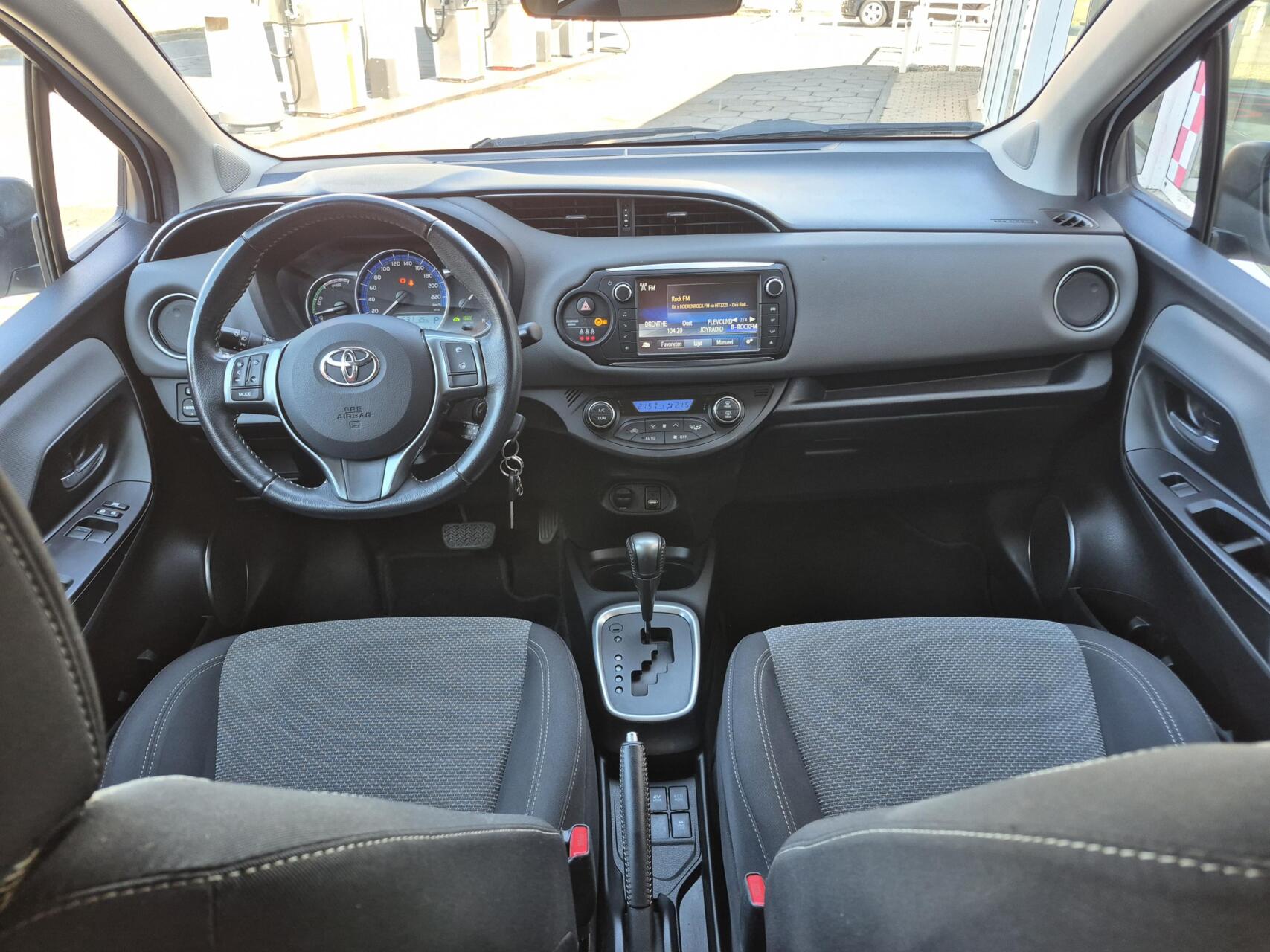 Foto van Toyota Toyota Yaris Hybrid