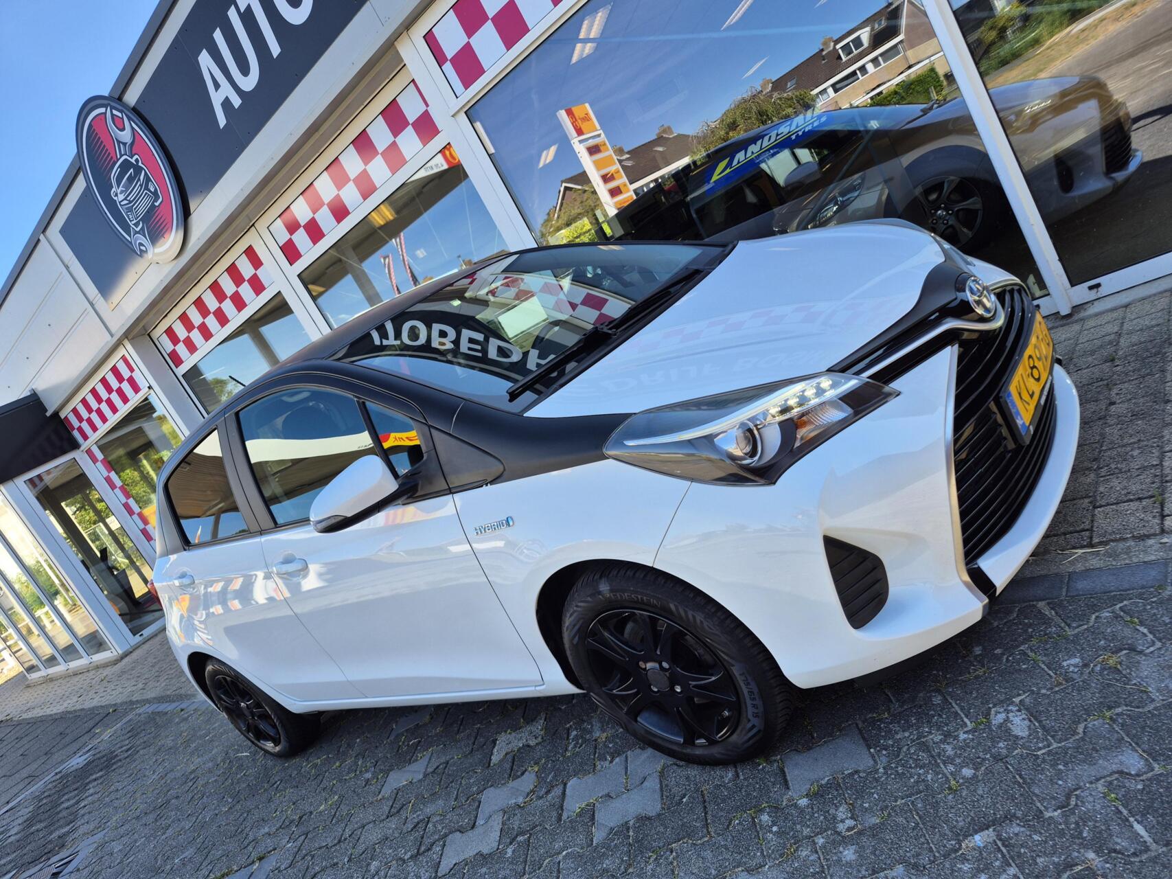 Foto van Toyota Toyota Yaris Hybrid