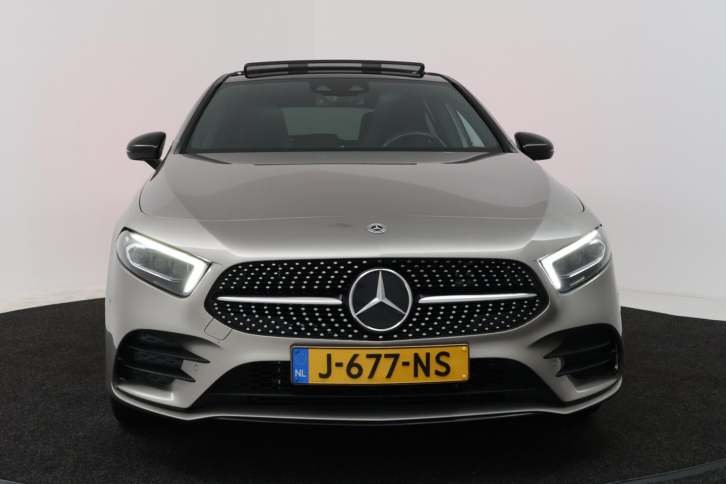Foto van Mercedes-Benz A 250 E