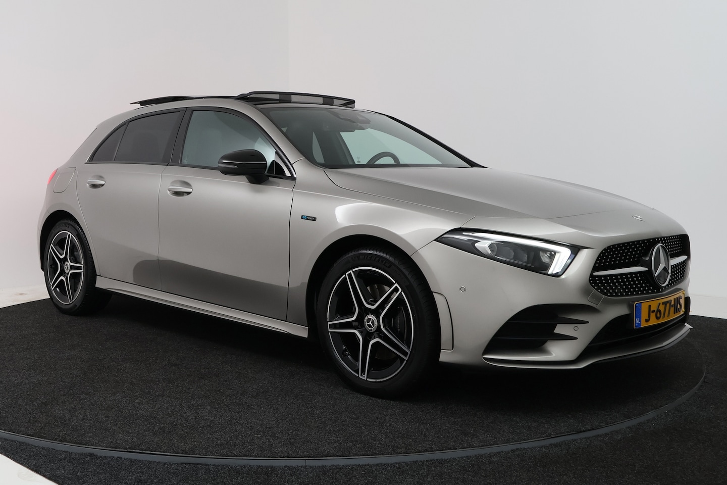Foto van Mercedes-Benz A 250 E