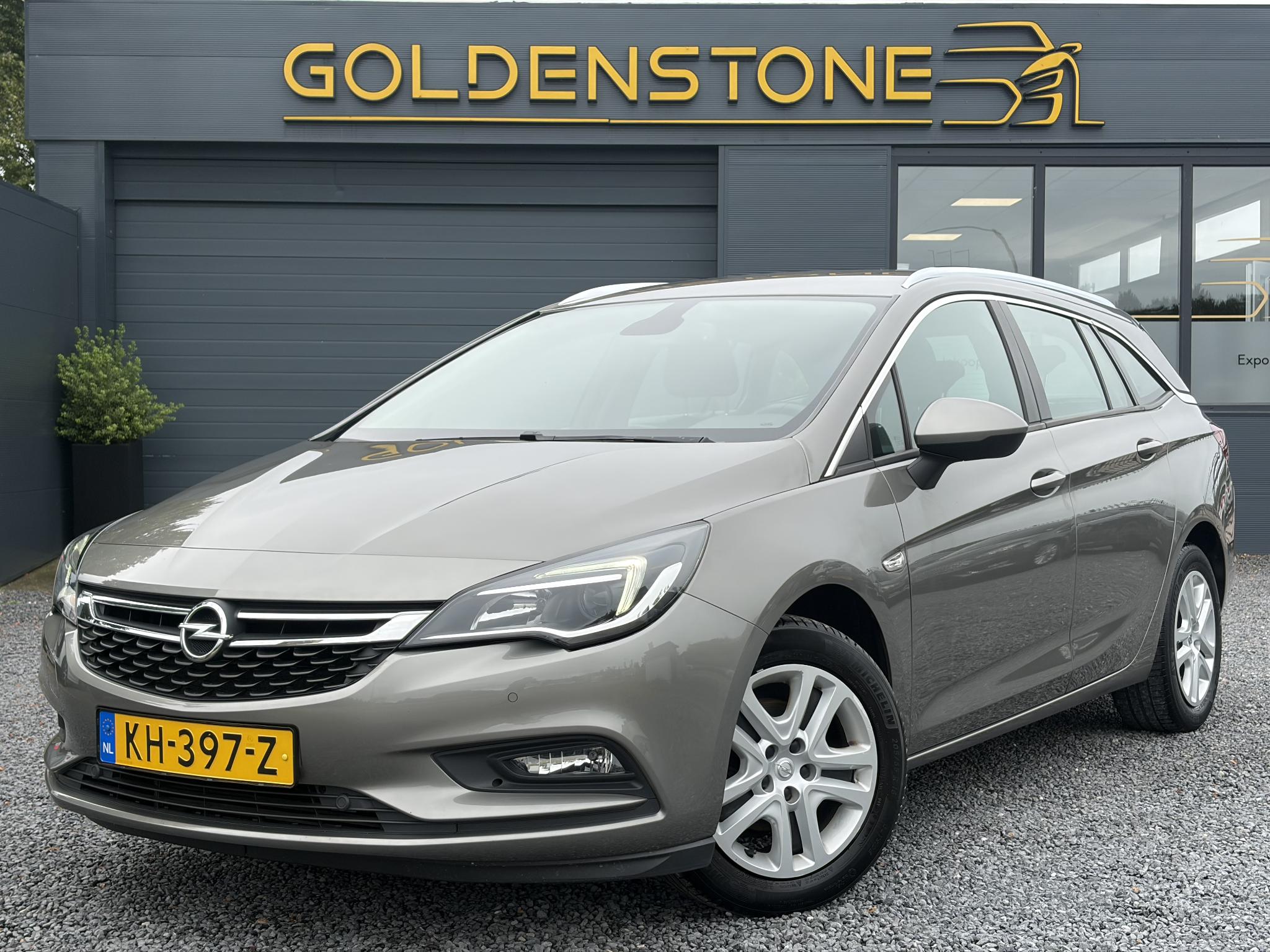 Opel Astra Sports Tourer 1.4 Business+ 2016 - voorkant