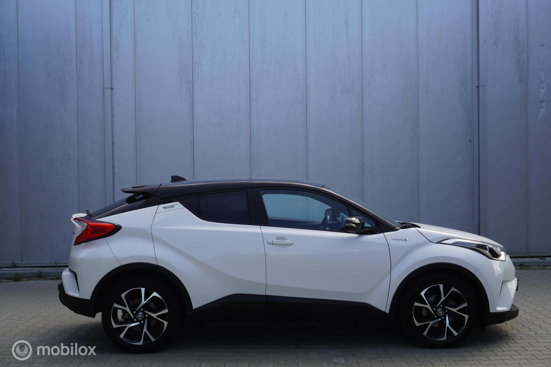 Foto van Toyota Toyota C-hr