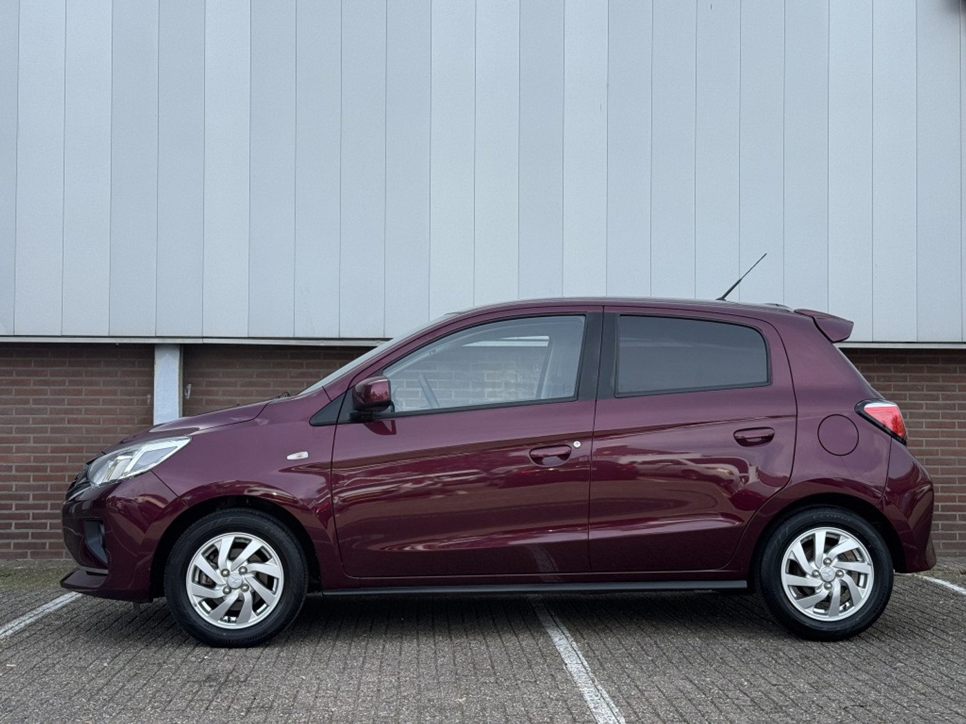 Foto van Mitsubishi Mitsubishi Space Star
