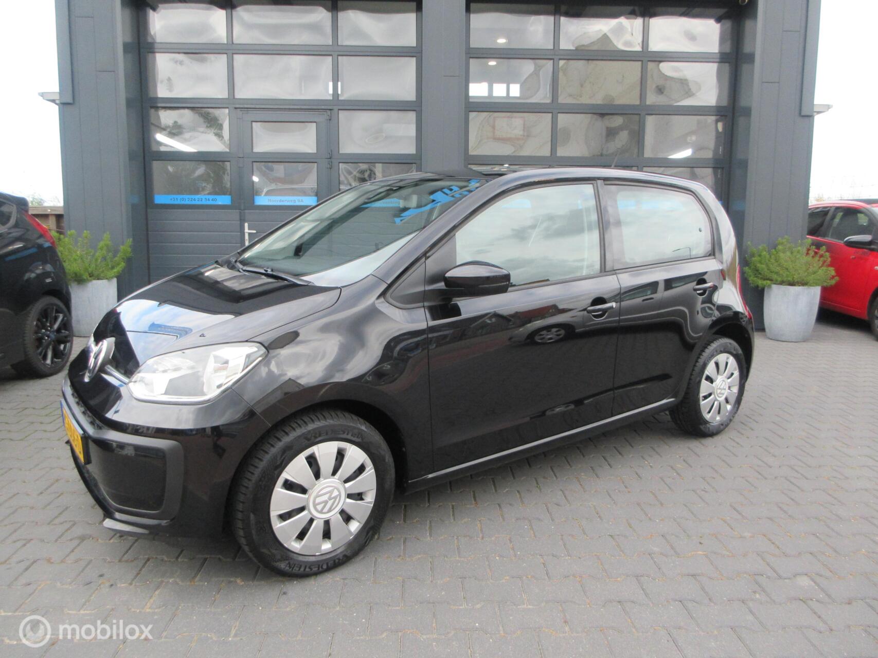 Volkswagen Up! 1.0 BMT move up! 5drs 107dkm Org Ned Airco 2017 - voorkant