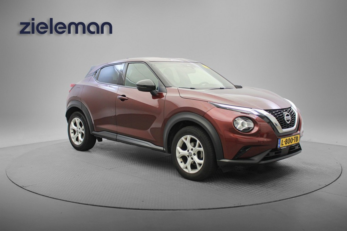 Nissan Nissan Juke 1.0 DIG-T Tekna Automaat - Carplay, Cruise, Camera, Sportstoelen 2021 - voorkant