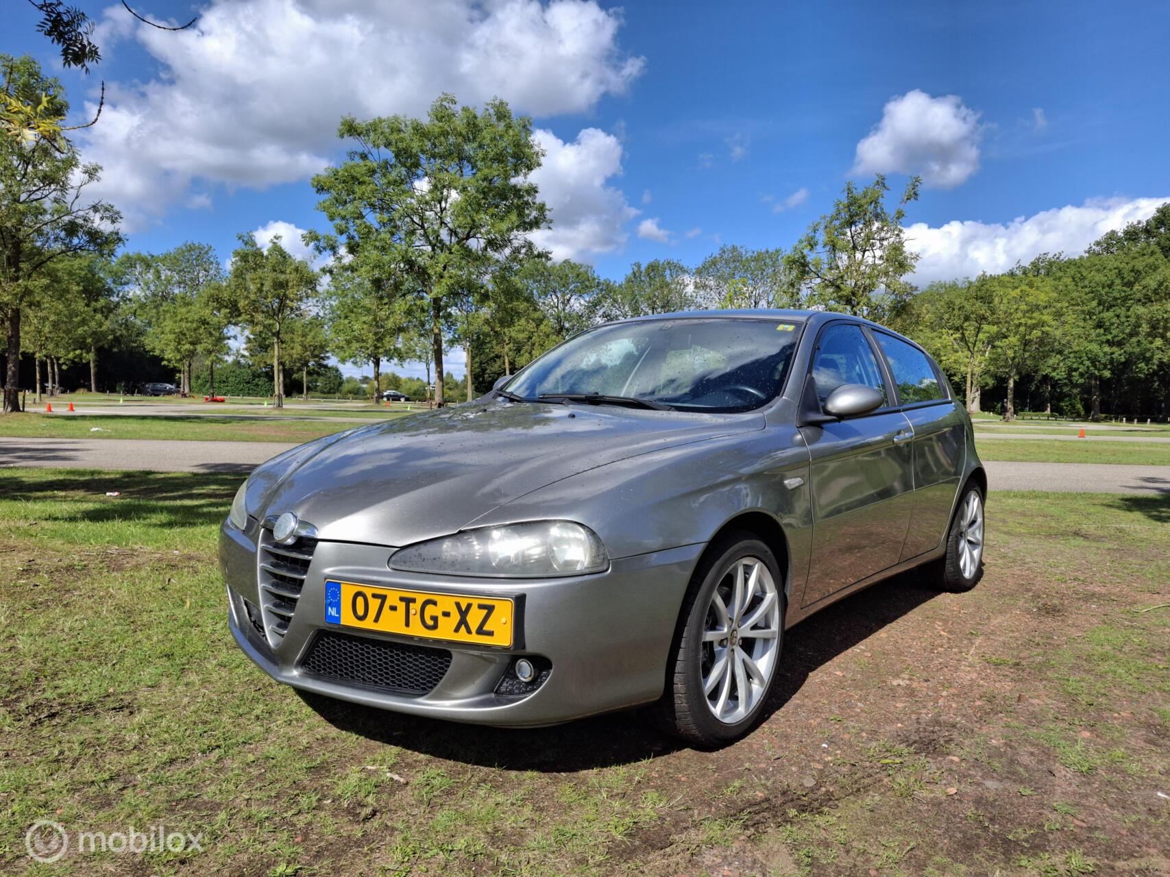 Alfa Romeo Alfa Romeo 147 2.0 T.Spark Collezione NIEUWE APK/AIRCO KOUD 2006 - voorkant