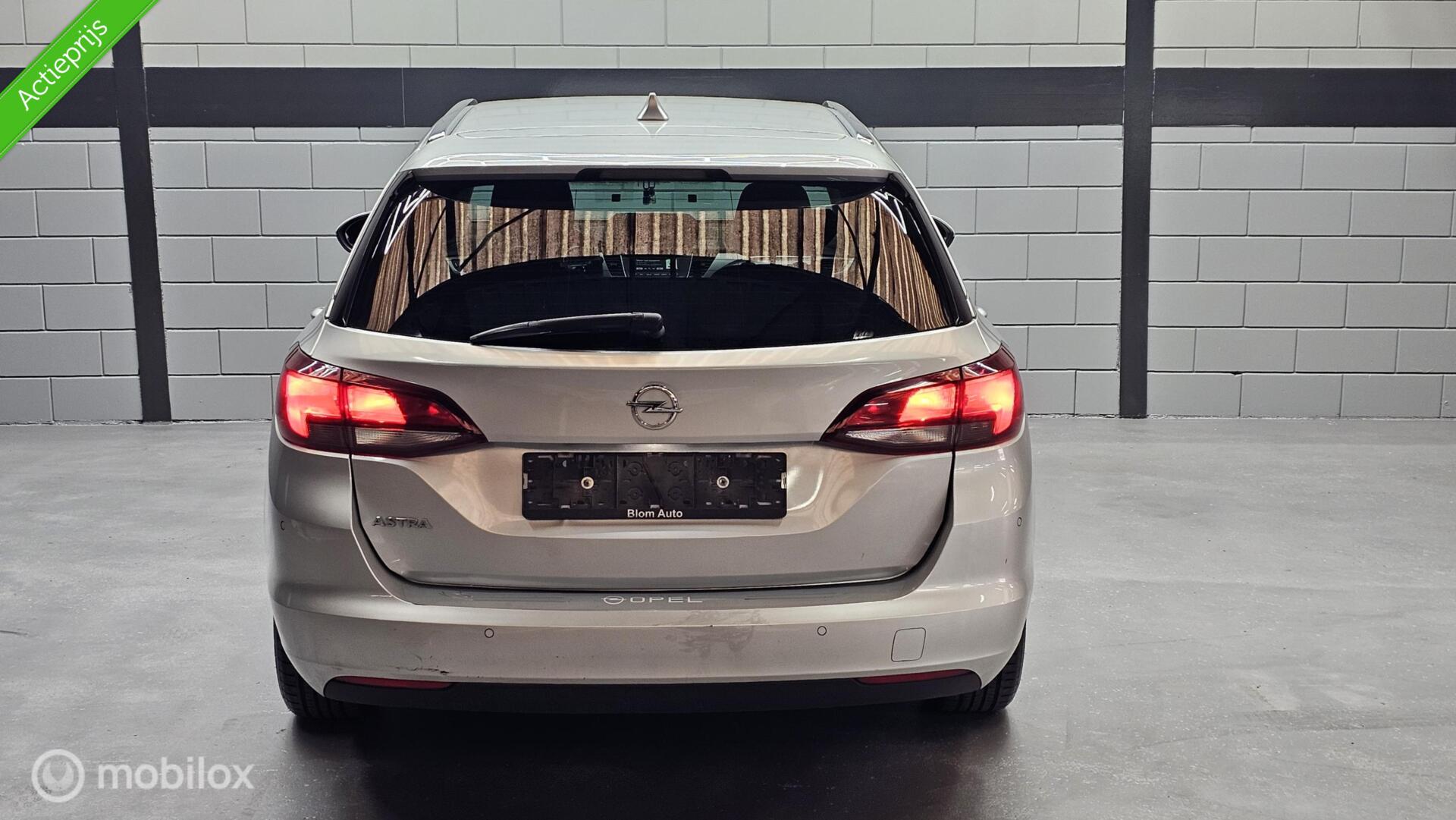 Foto van Opel Astra Sports Tourer