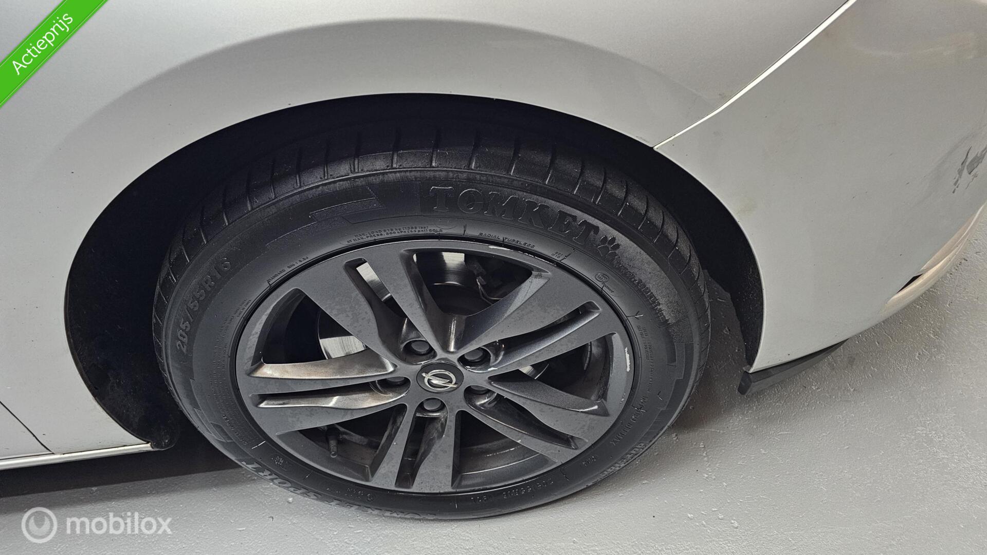 Foto van Opel Astra Sports Tourer