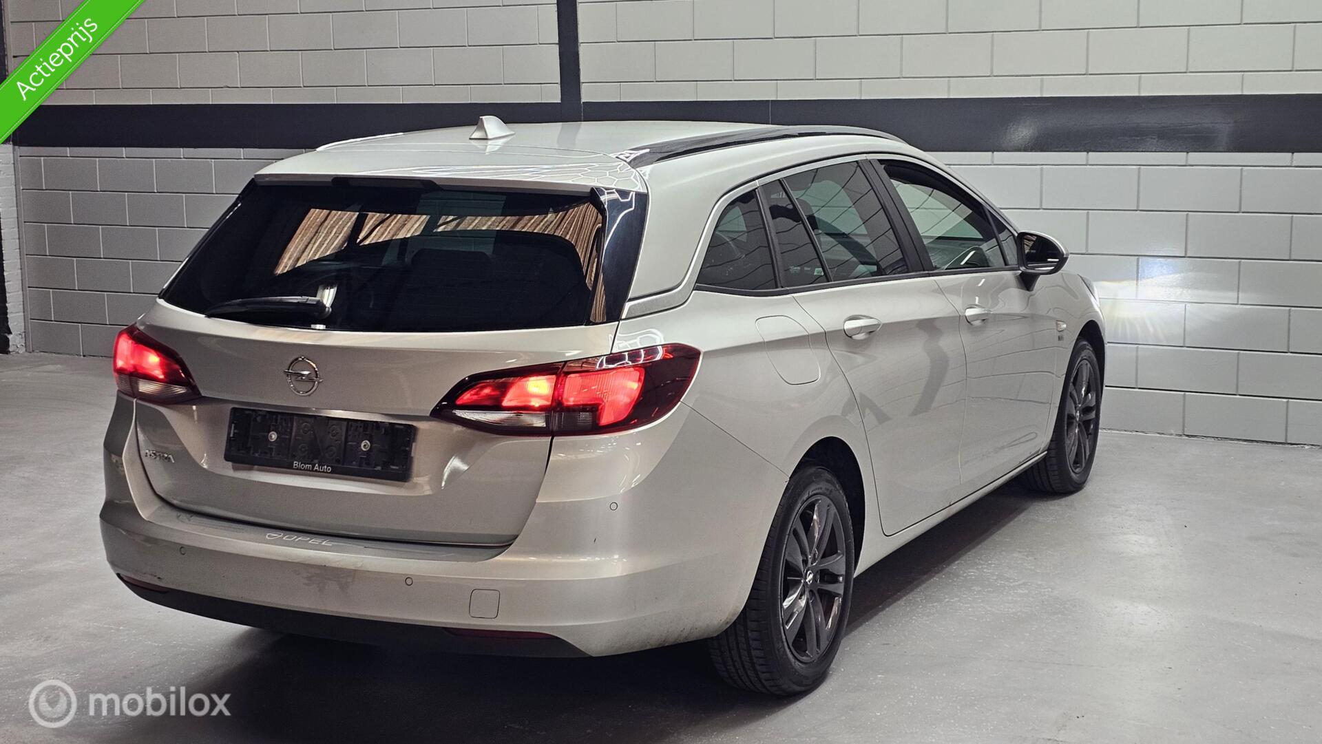 Foto van Opel Astra Sports Tourer