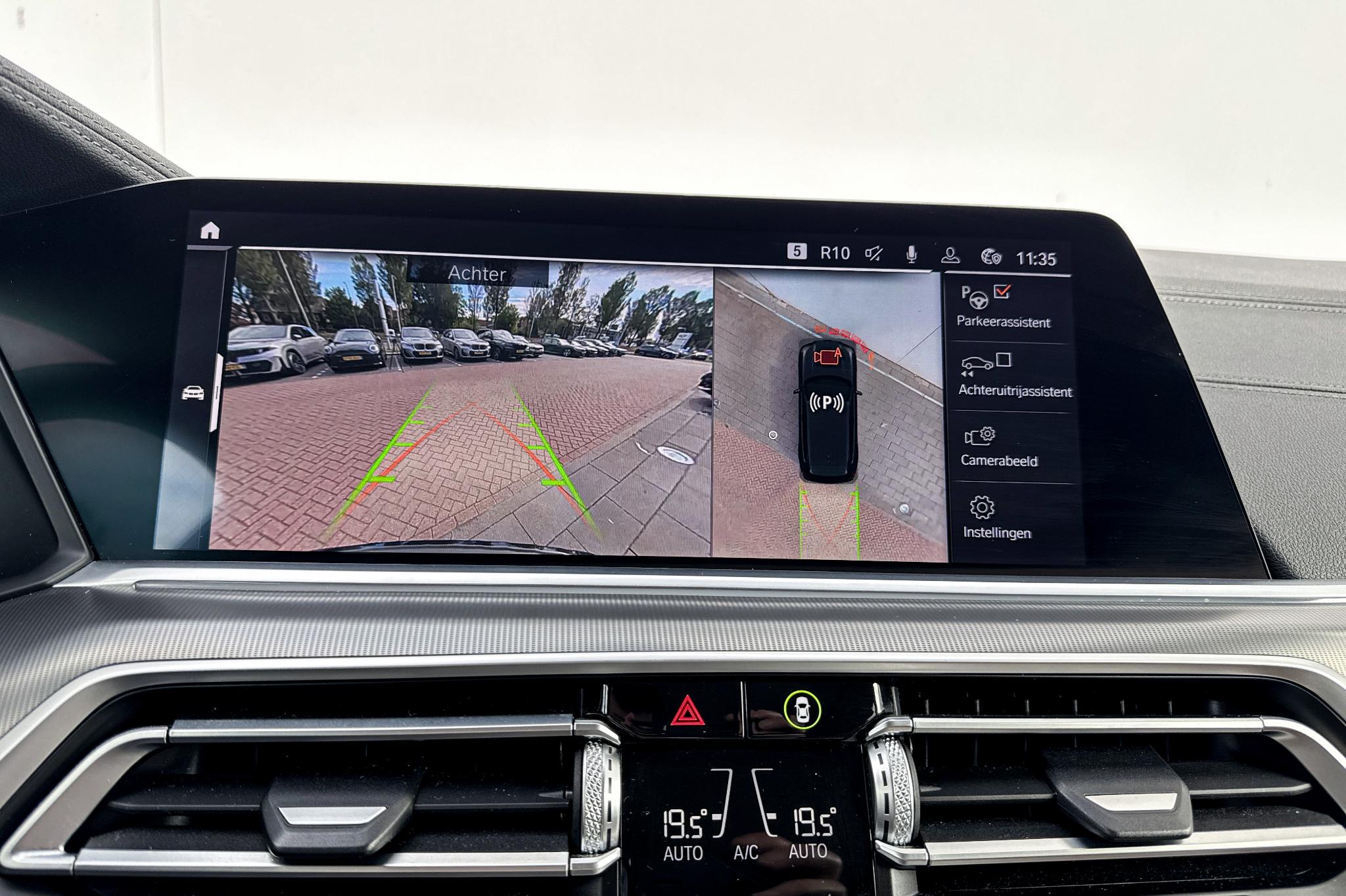 Foto van BMW X5 Xdrive40i