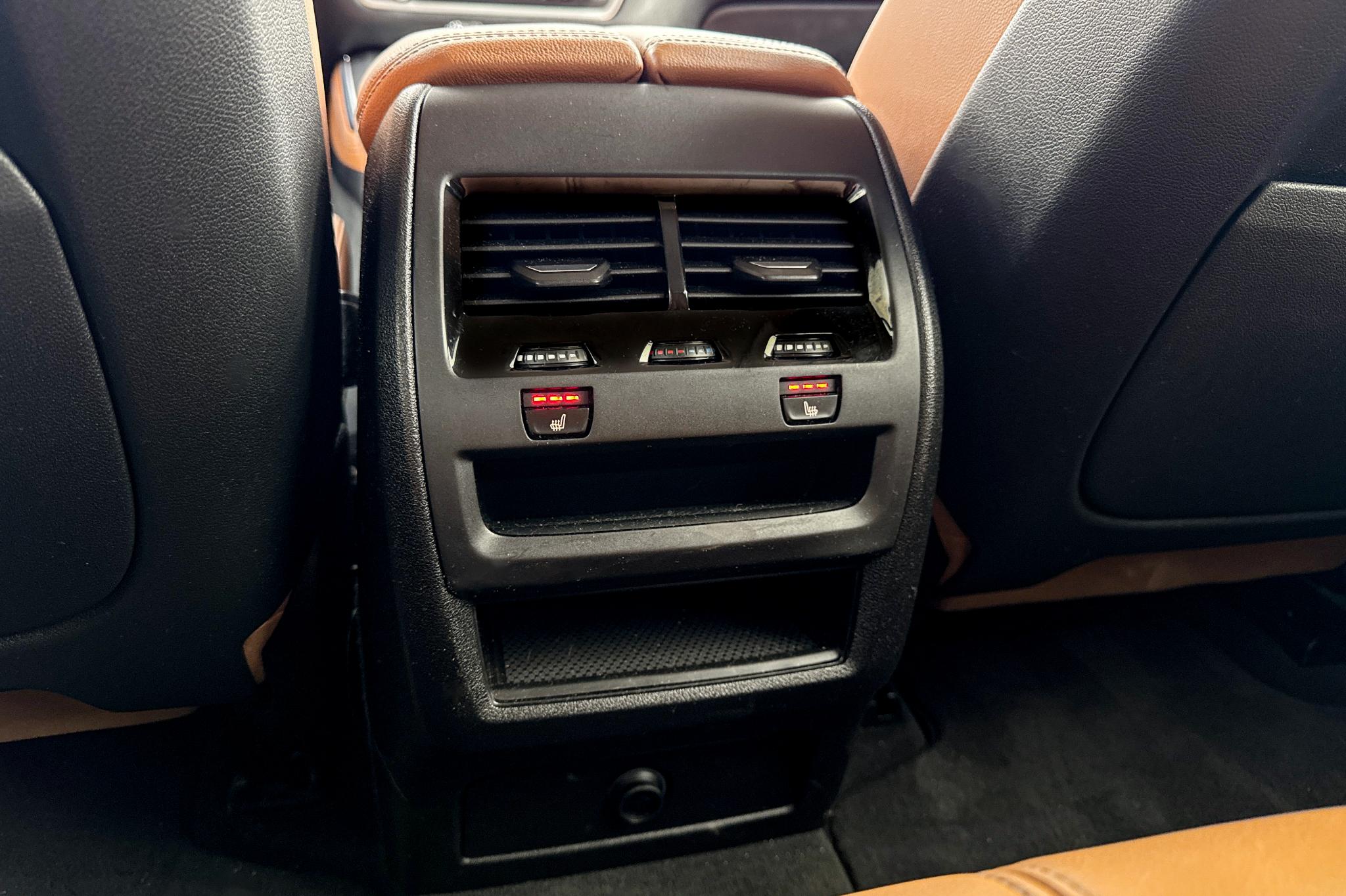 Foto van BMW X5 Xdrive40i