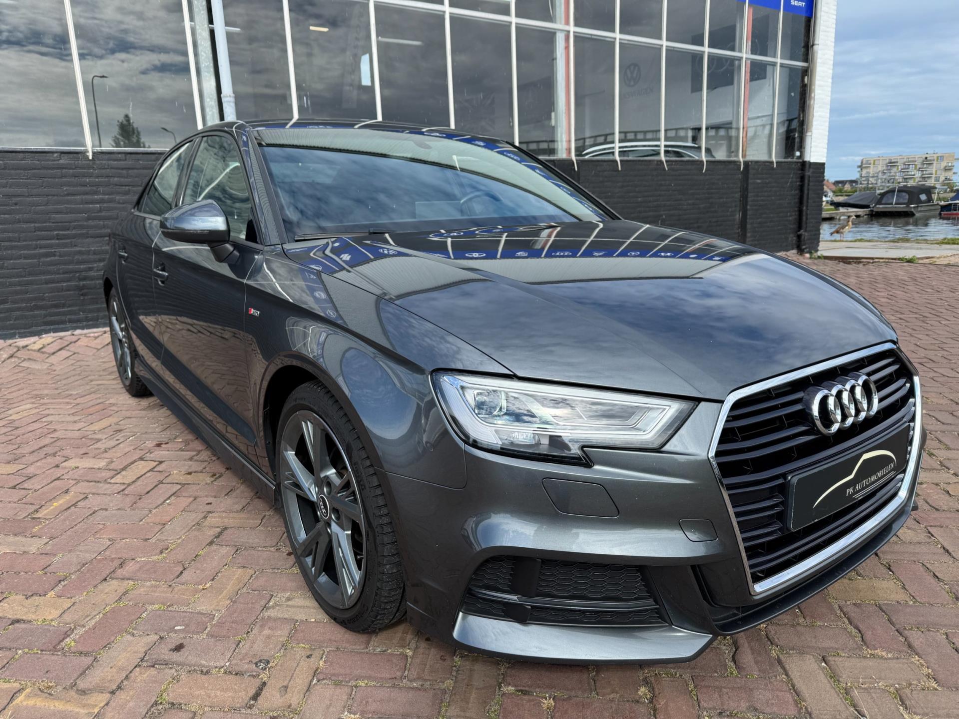 Foto van Audi A3 Limousine