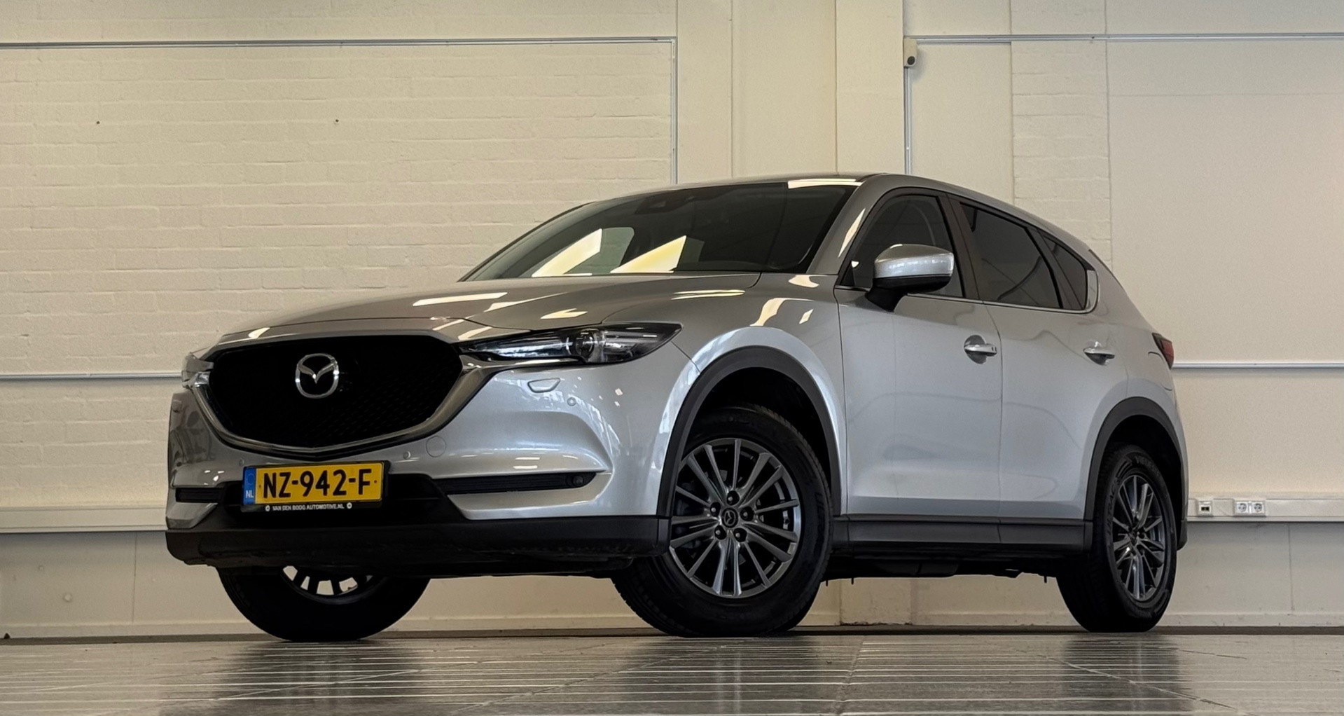Mazda Mazda Cx-5 2.0 SkyActiv-G 165 Skylease GT 1e Eigenaar Trekhaak LED Navi Leer 2017 - voorkant