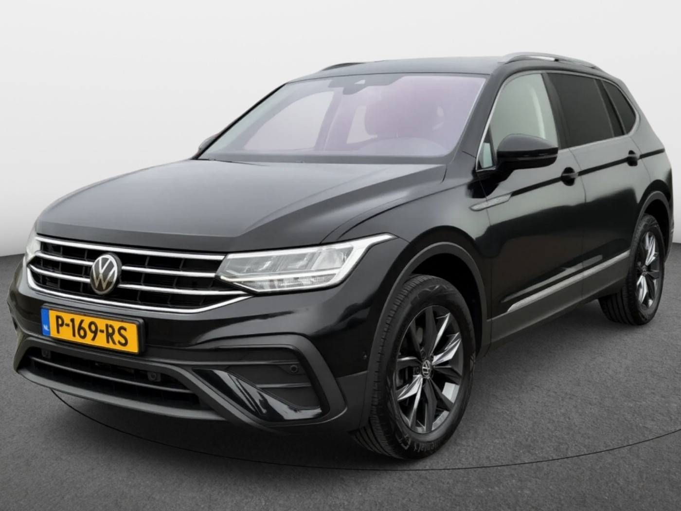 Volkswagen Tiguan 1.5 TSI Life Business Aut. | Assistance Pack | MultiMedia 2022 - voorkant