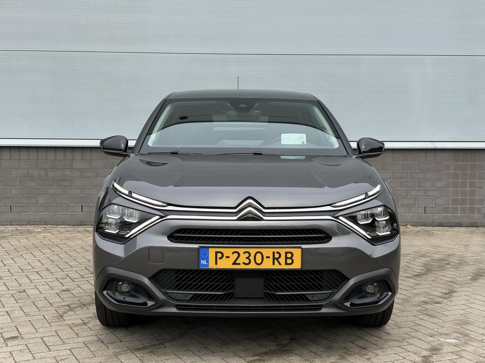 Foto van Citroen E-c4