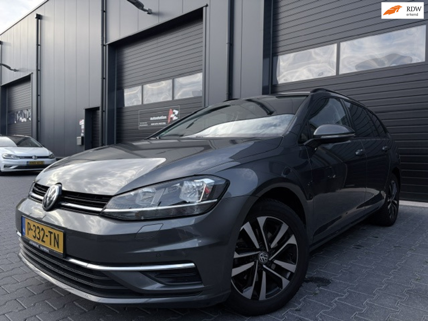 Volkswagen Golf 1.0 TSI|116PK|Stoel verw|Carplay|Clima|PDC| 2020 - voorkant