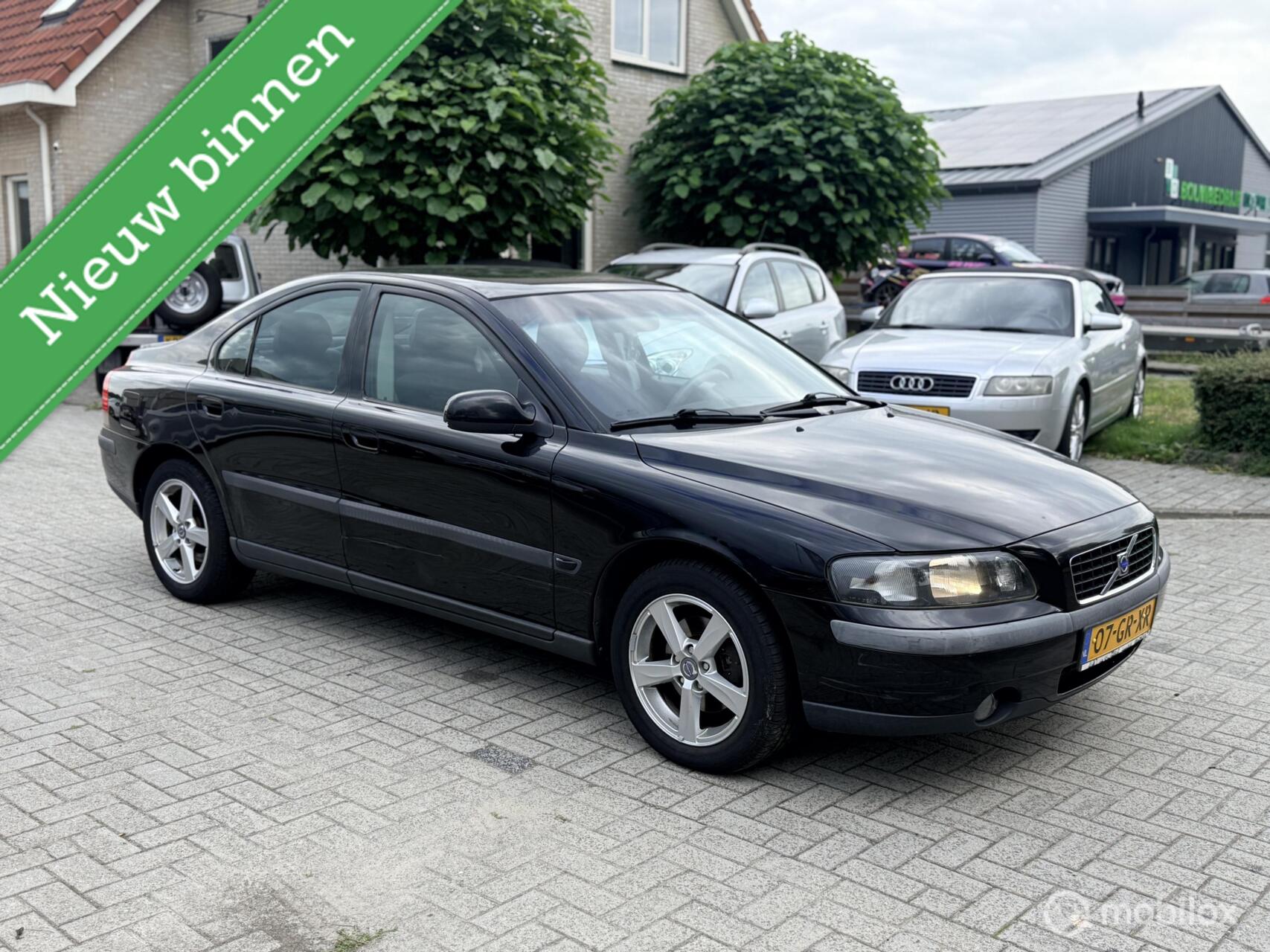 Volvo S60 2.4 2001 - voorkant