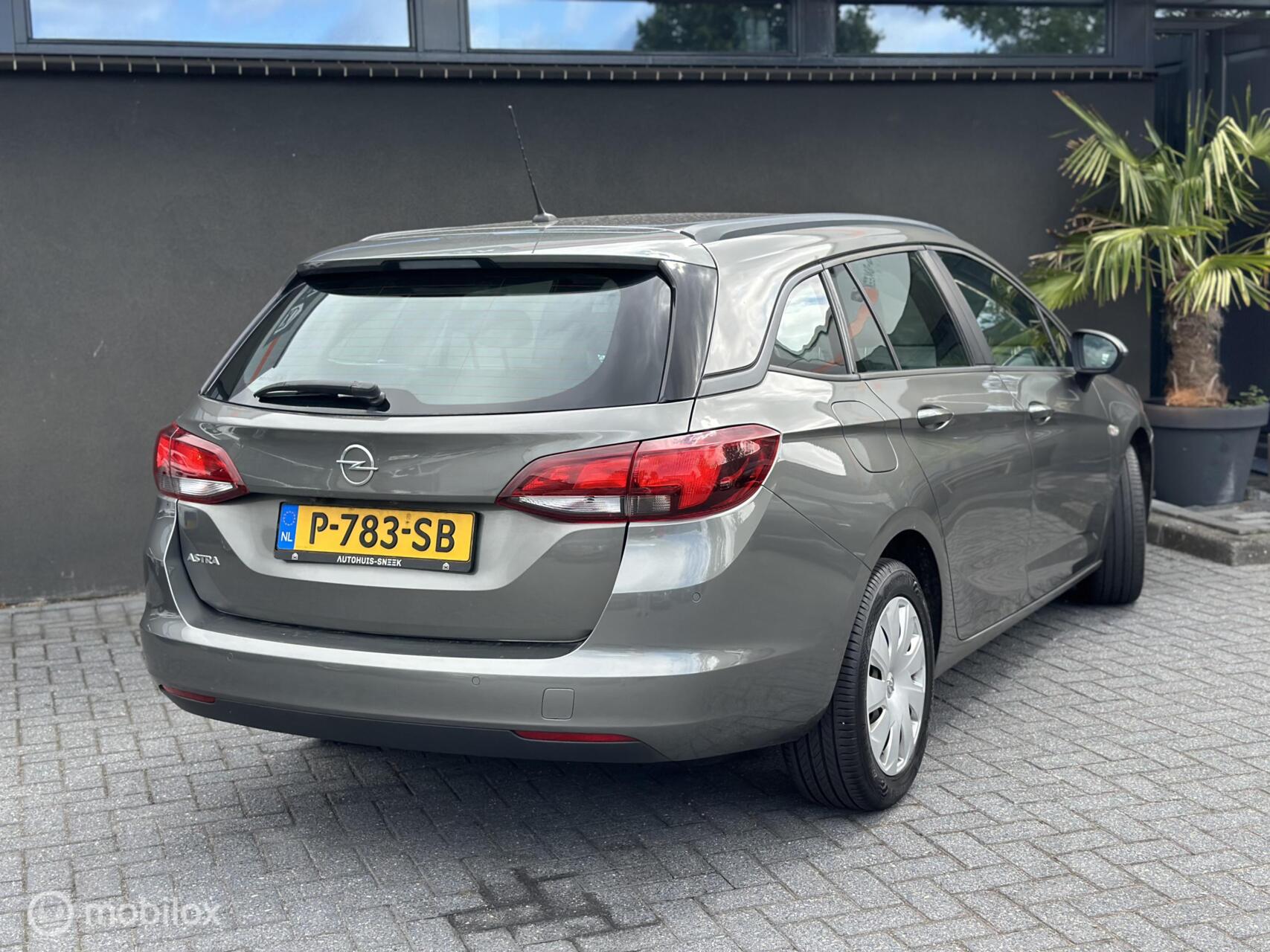 Foto van Opel Astra Sports Tourer