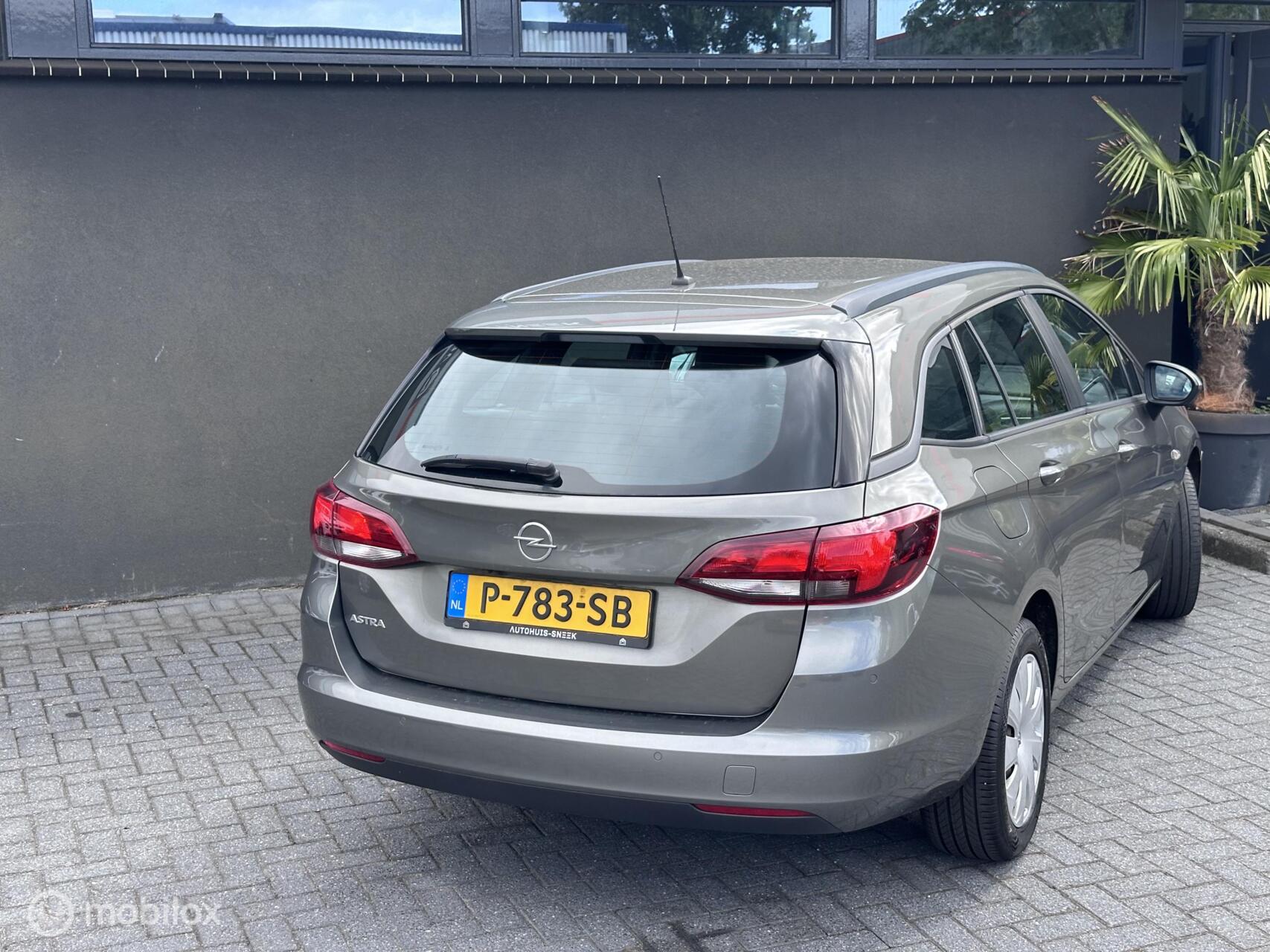 Foto van Opel Astra Sports Tourer