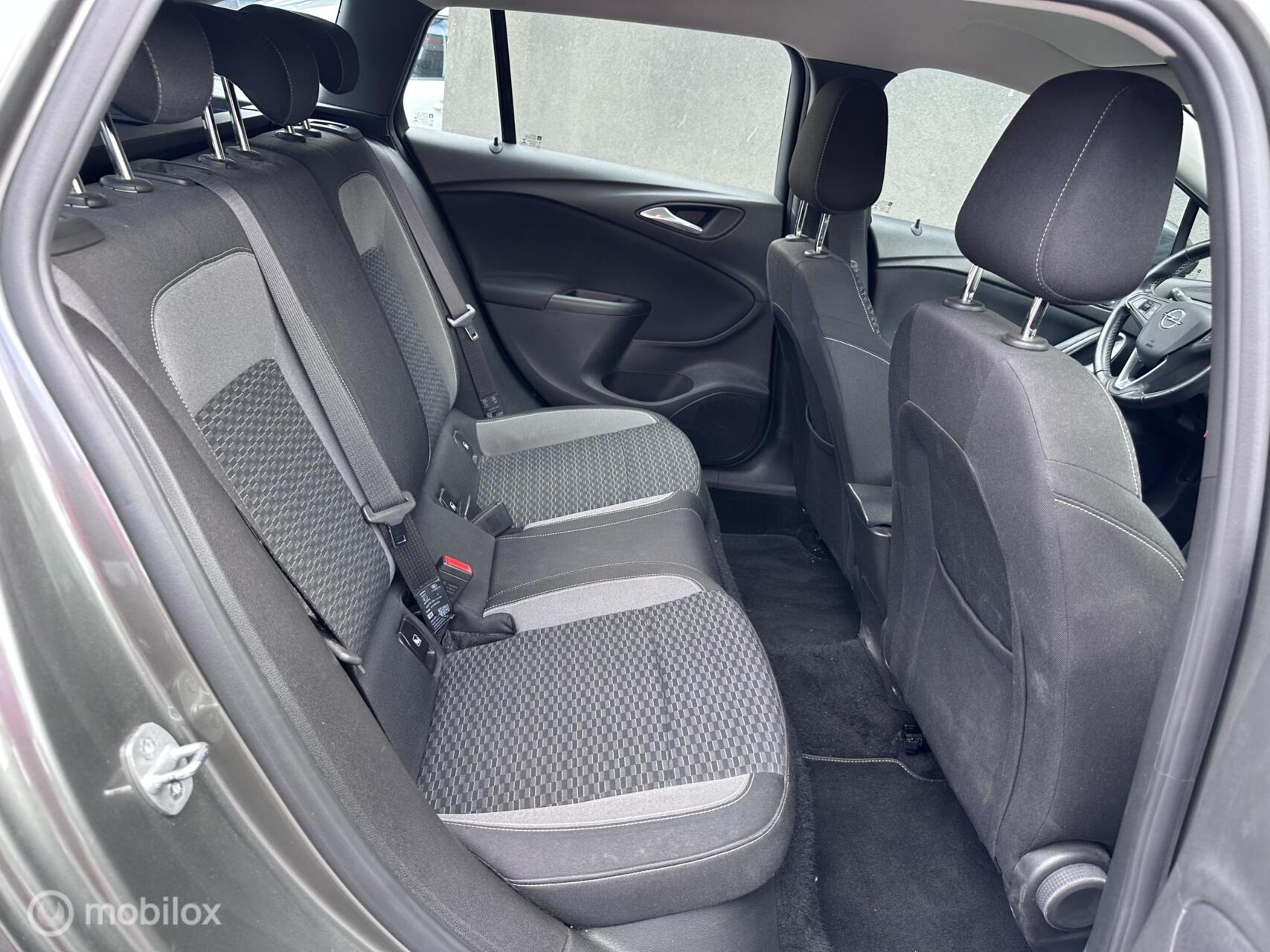 Foto van Opel Astra Sports Tourer