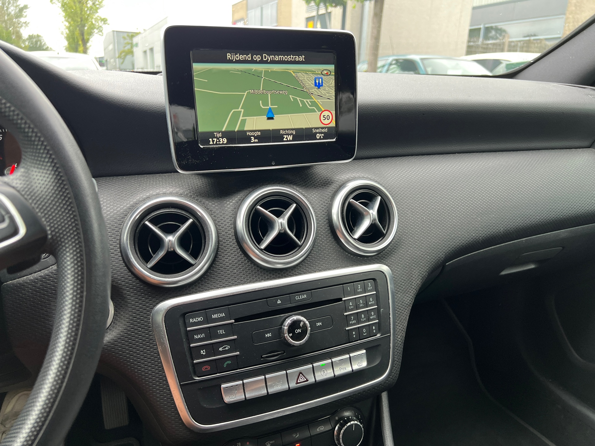 Foto van Mercedes-Benz A 180