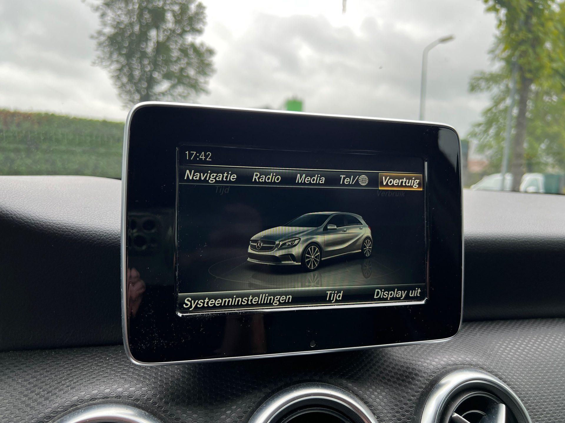 Foto van Mercedes-Benz A 180