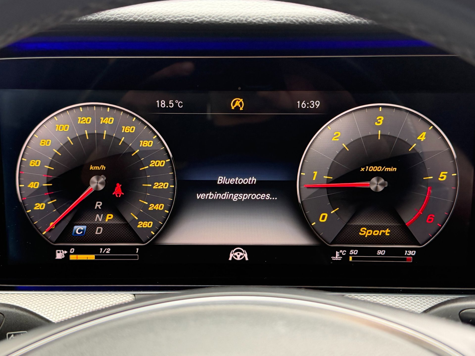 Foto van Mercedes-Benz E 220 D