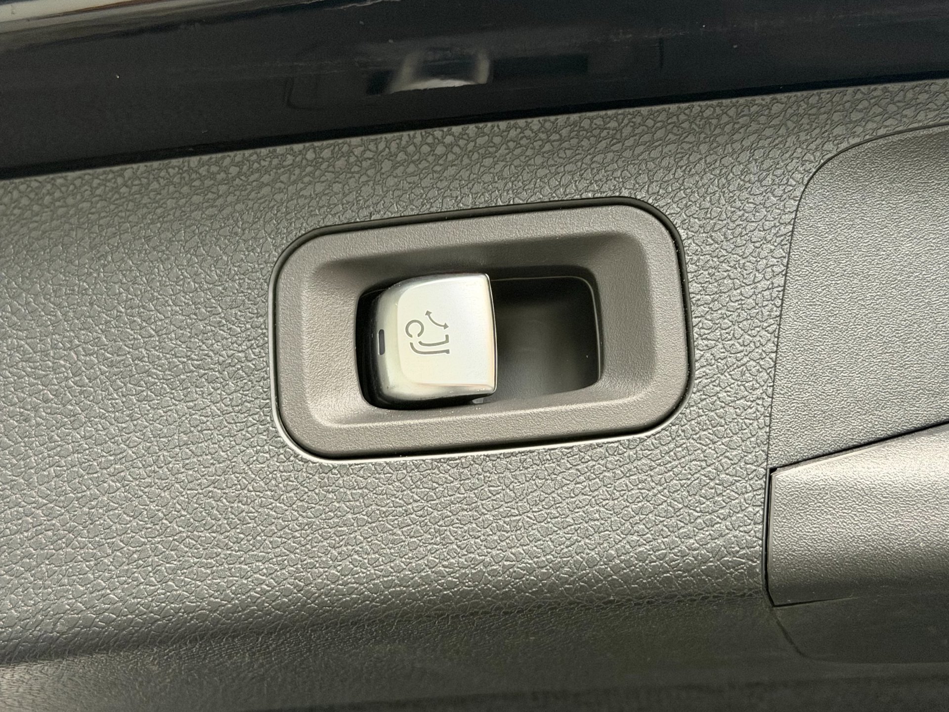 Foto van Mercedes-Benz E 220 D