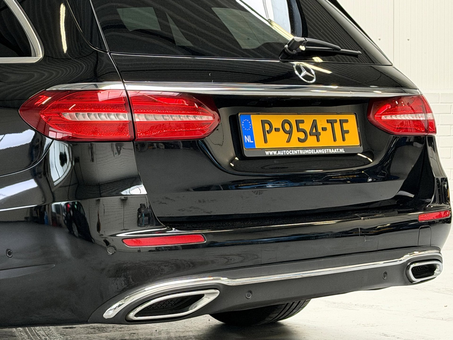Foto van Mercedes-Benz E 220 D