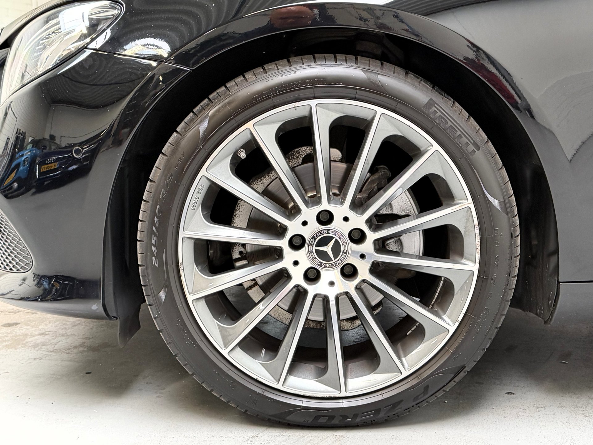 Foto van Mercedes-Benz E 220 D