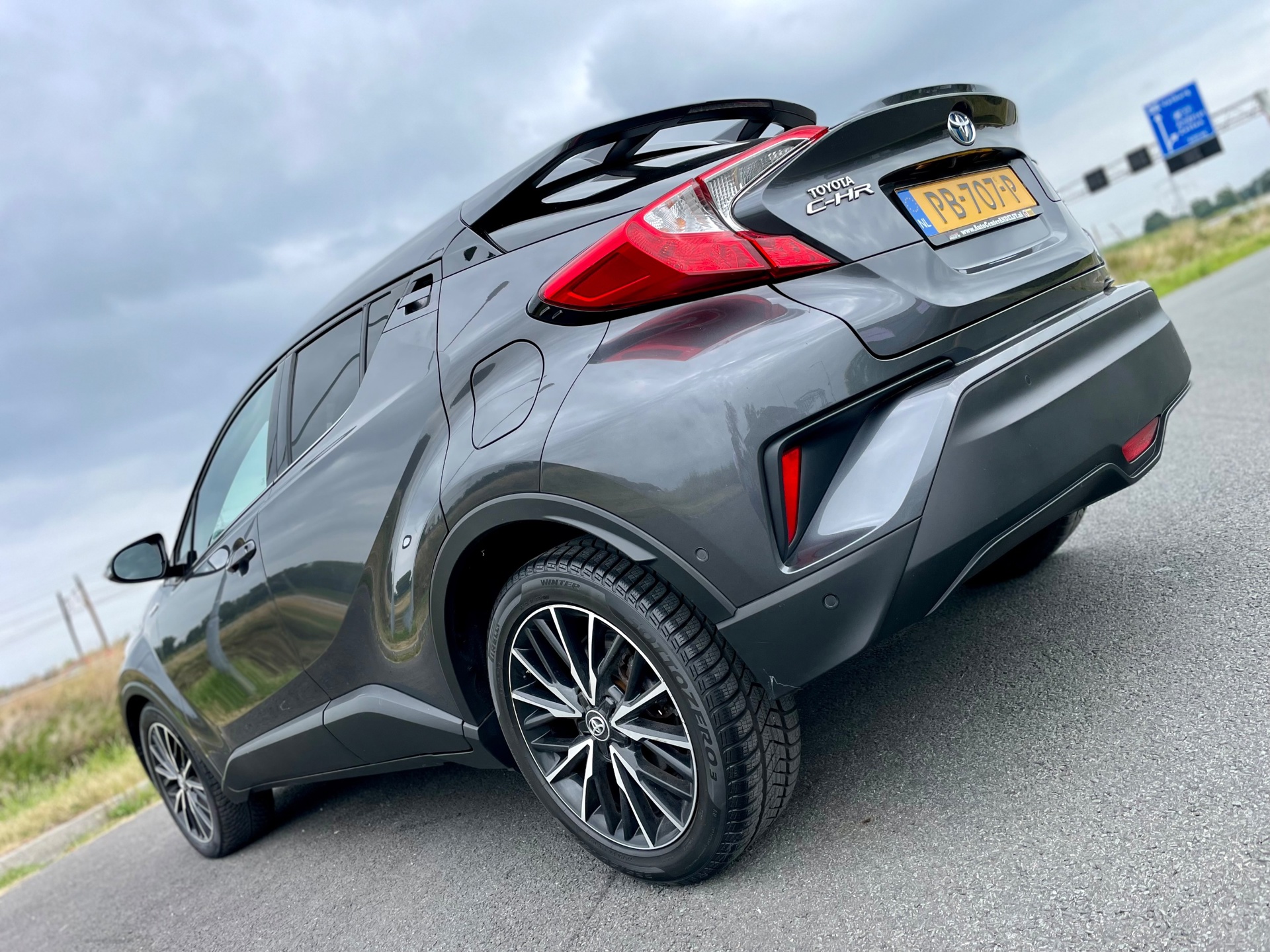 Foto van Toyota Toyota C-hr