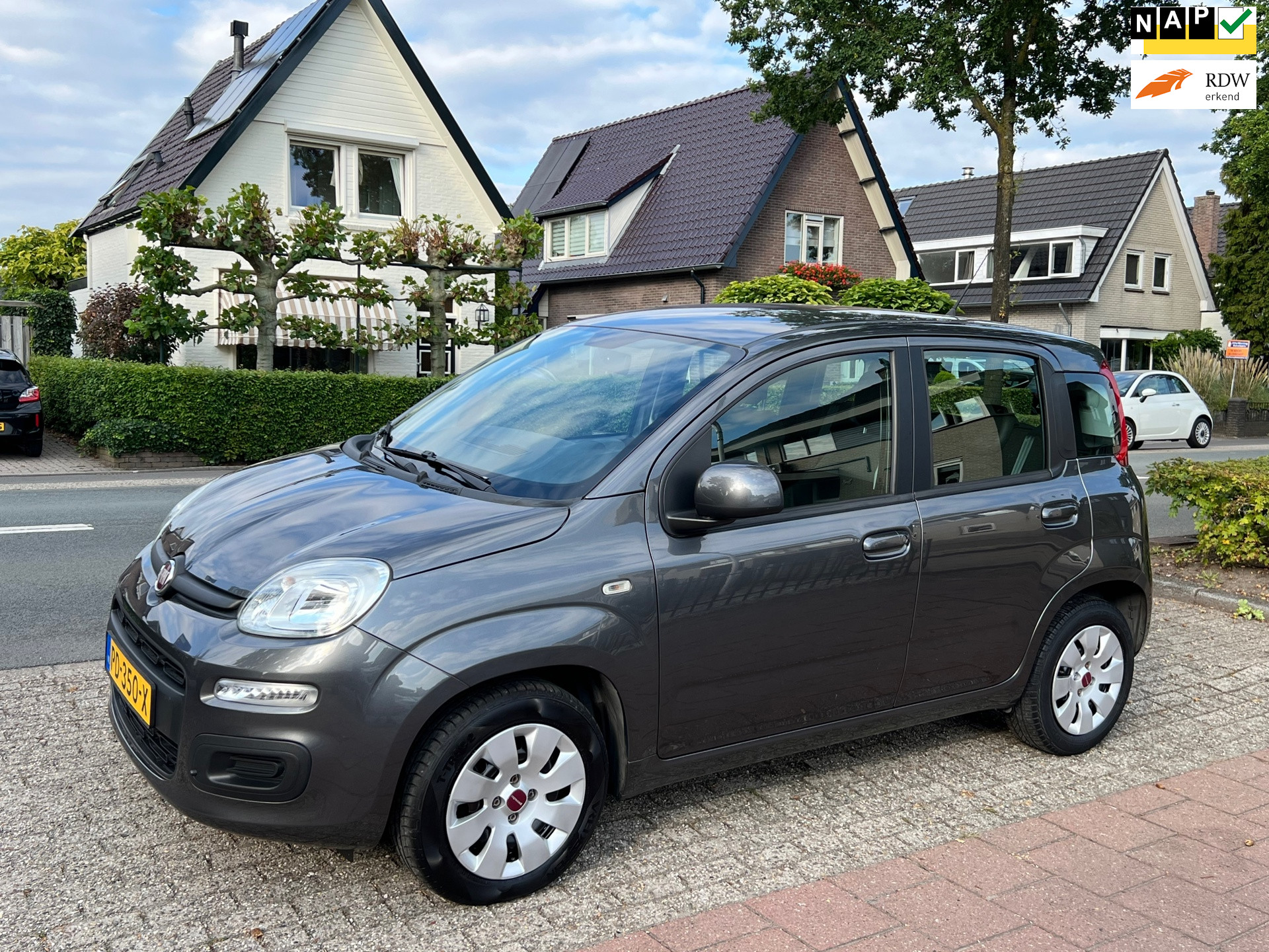 Fiat Panda 0.9 TwinAir Popstar 37.000 km NL-AUTO-NAP. 2017 - voorkant