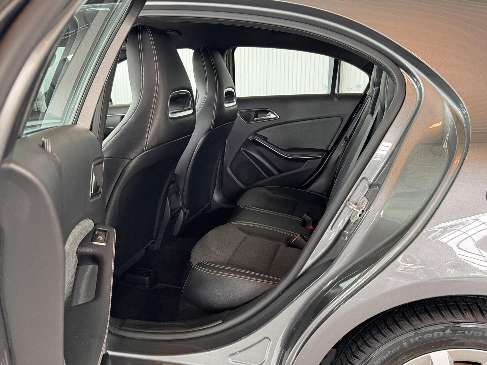 Foto van Mercedes-Benz A 180