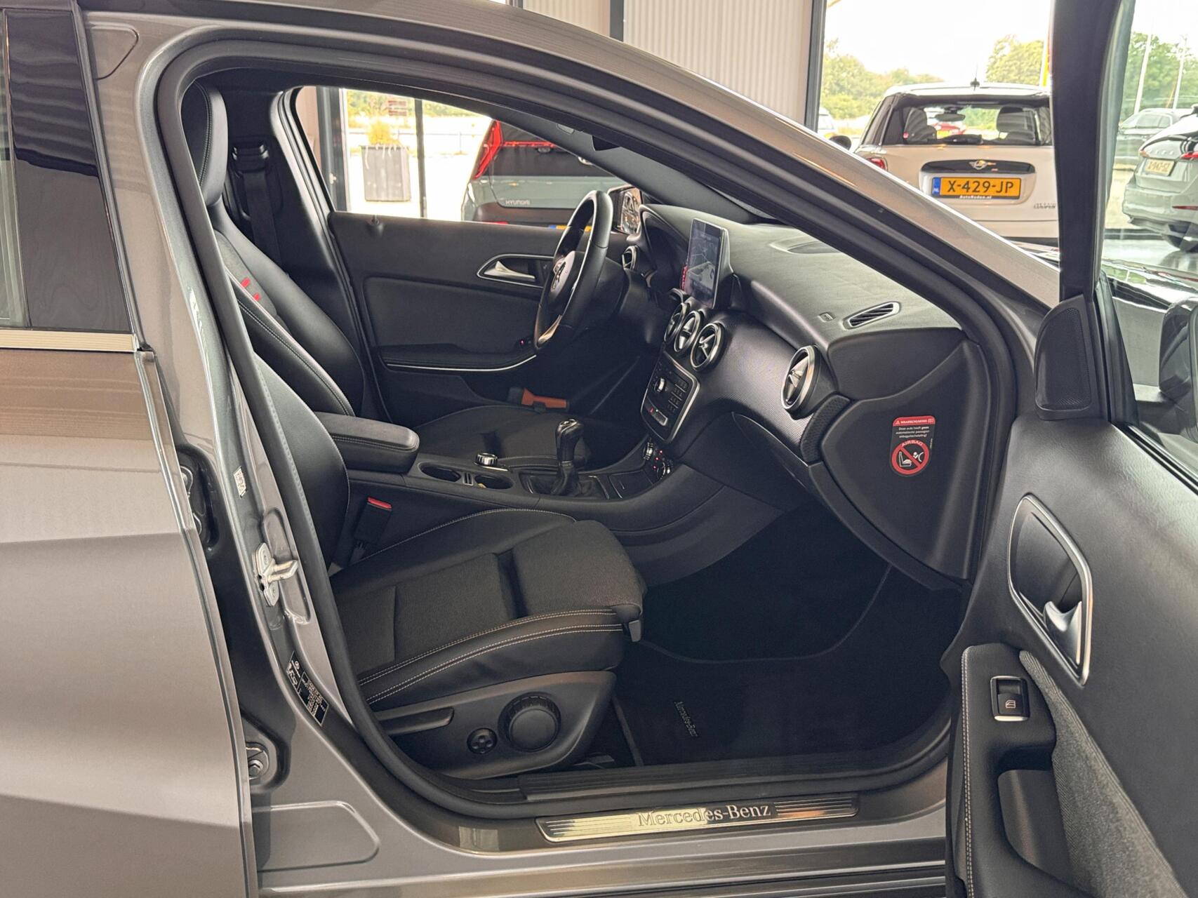 Foto van Mercedes-Benz A 180
