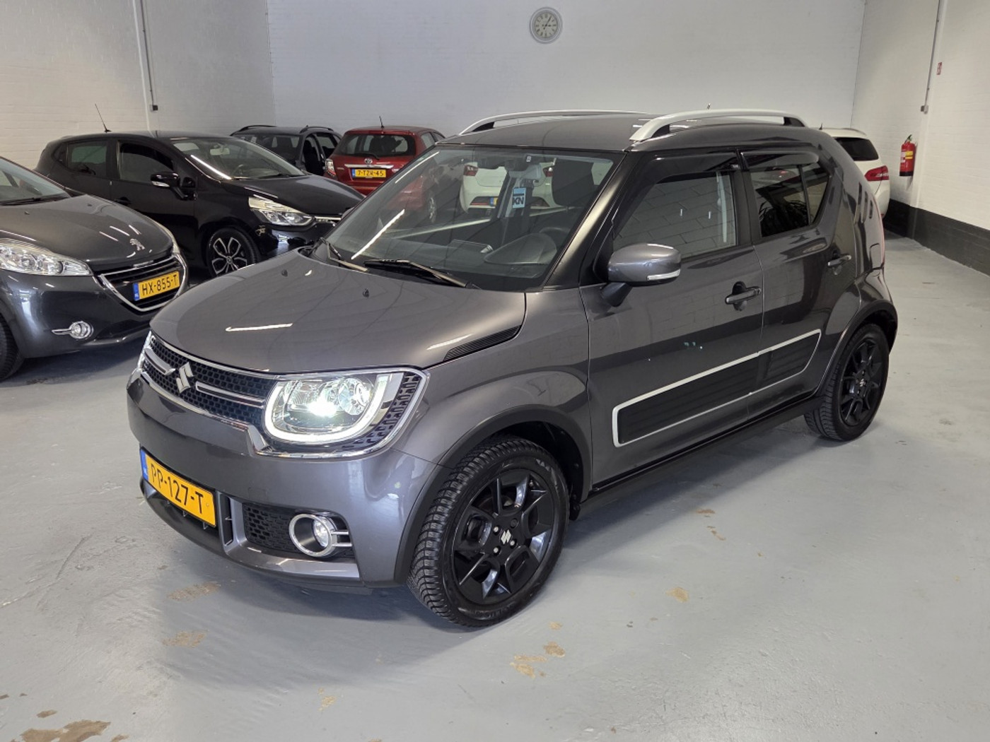 Suzuki Ignis 1.2 Stijl 2017 - voorkant