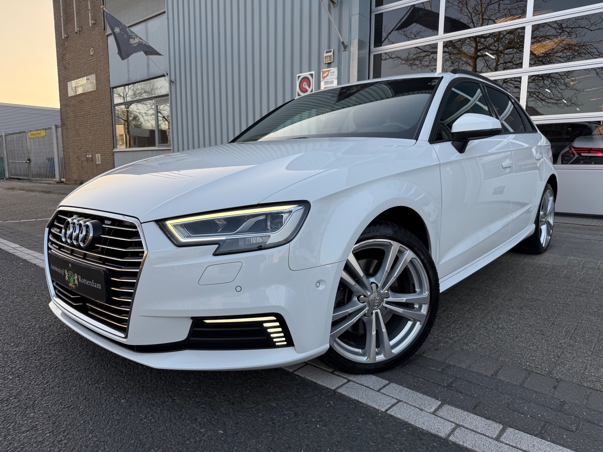 Foto van Audi A3 40 E-tron