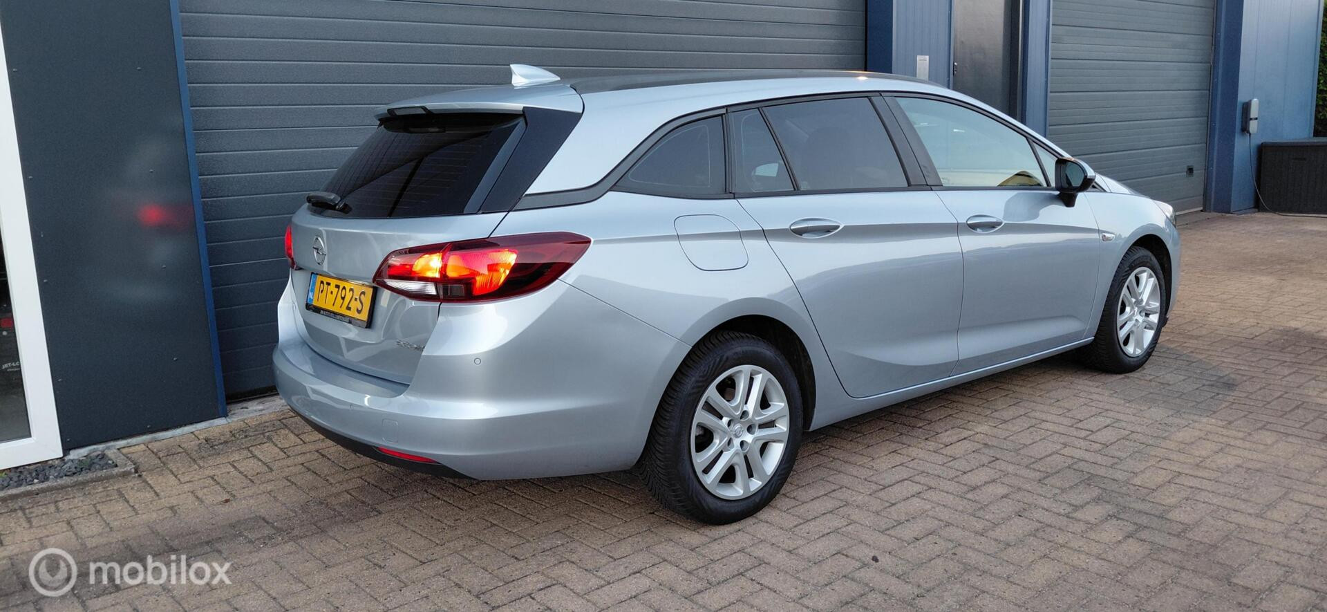 Foto van Opel Astra Sports Tourer