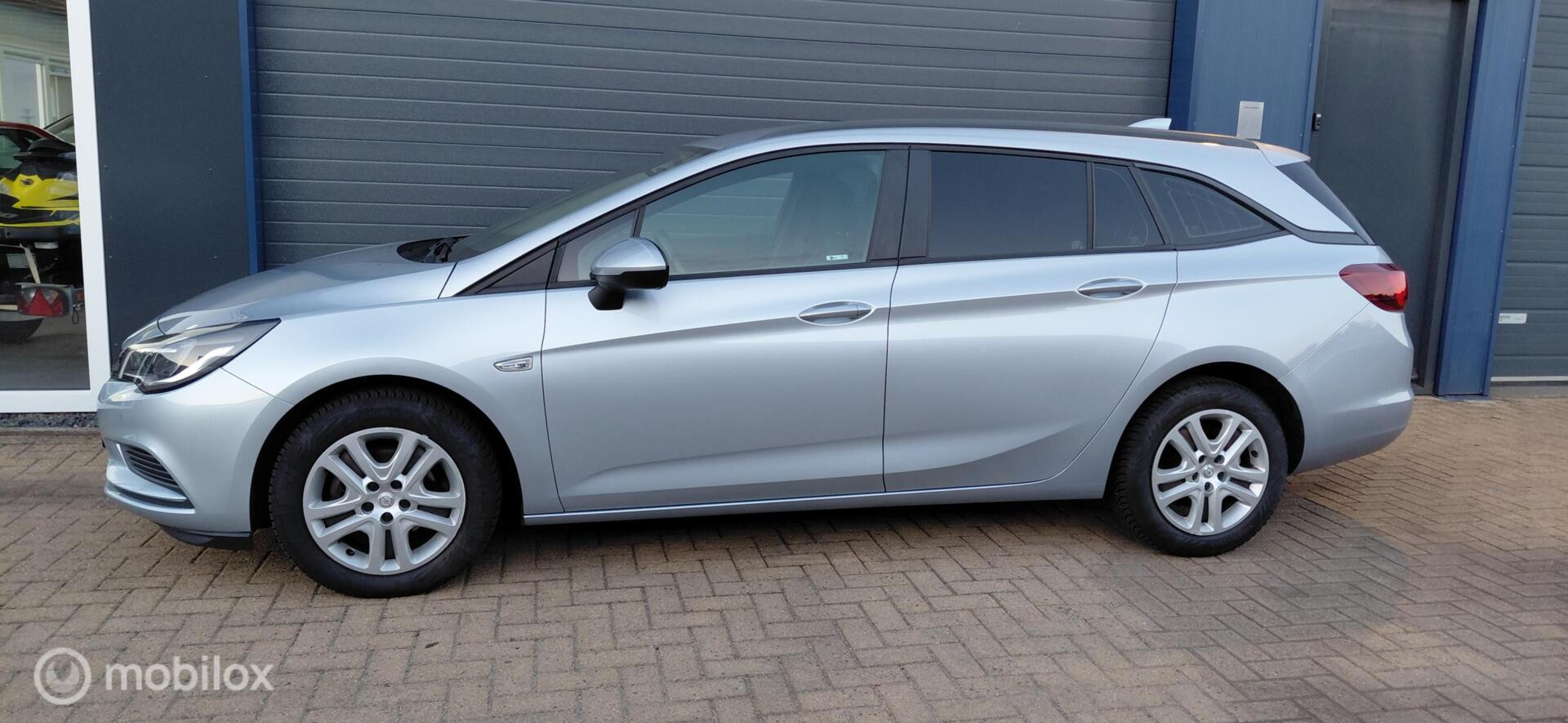 Foto van Opel Astra Sports Tourer
