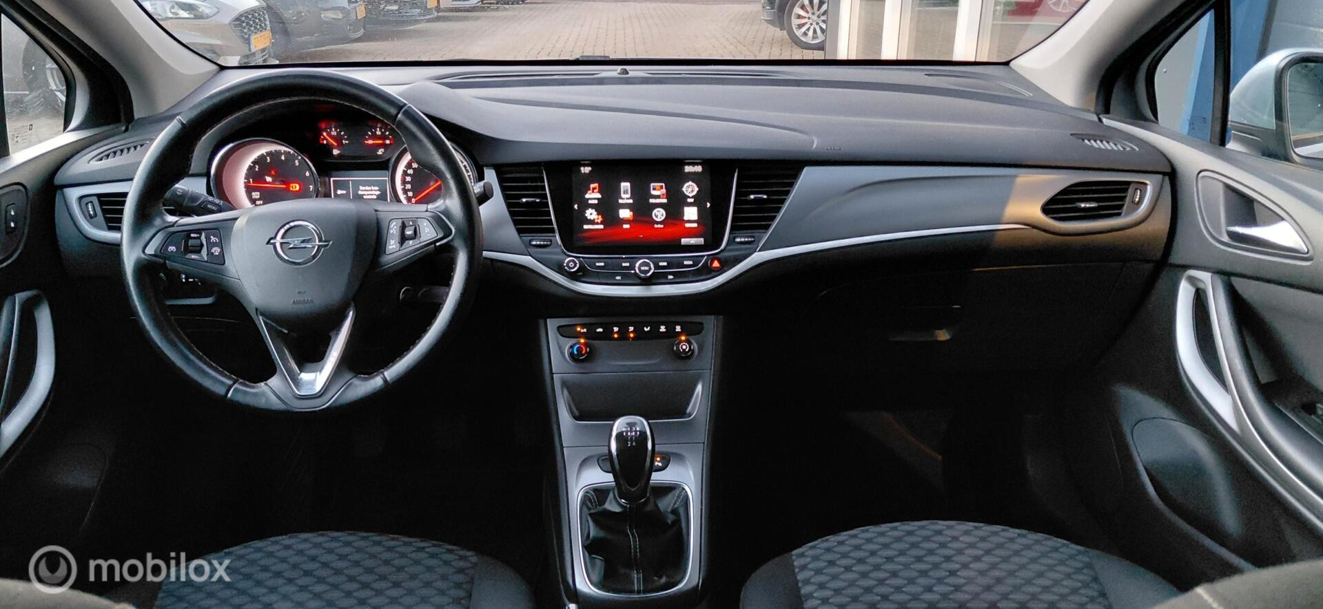 Foto van Opel Astra Sports Tourer