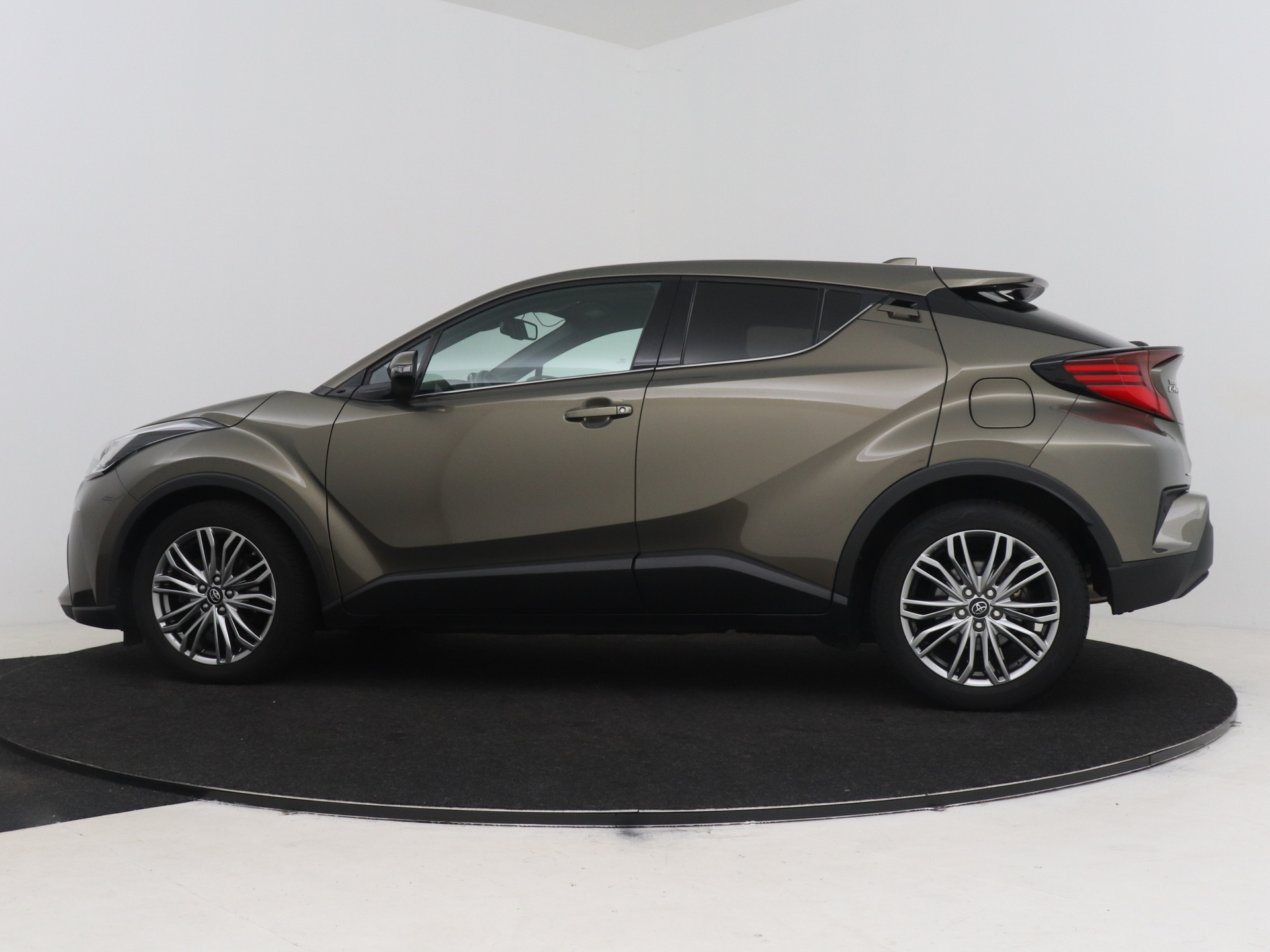 Foto van Toyota Toyota C-hr