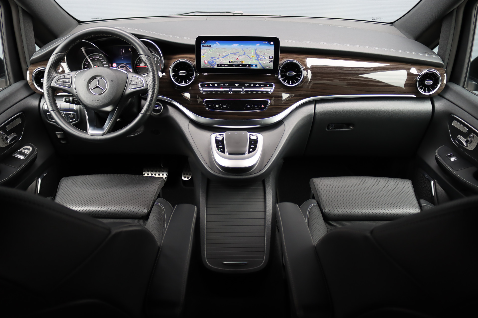 Foto van Mercedes-Benz V-klasse