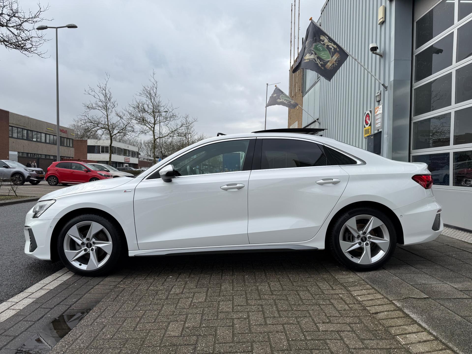 Foto van Audi A3 Limousine