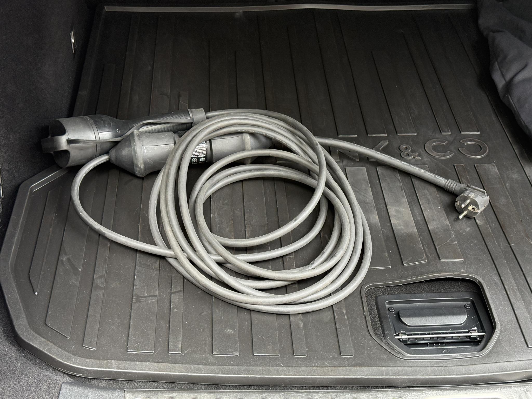 Foto van Lynk&co LYNK & Co 01