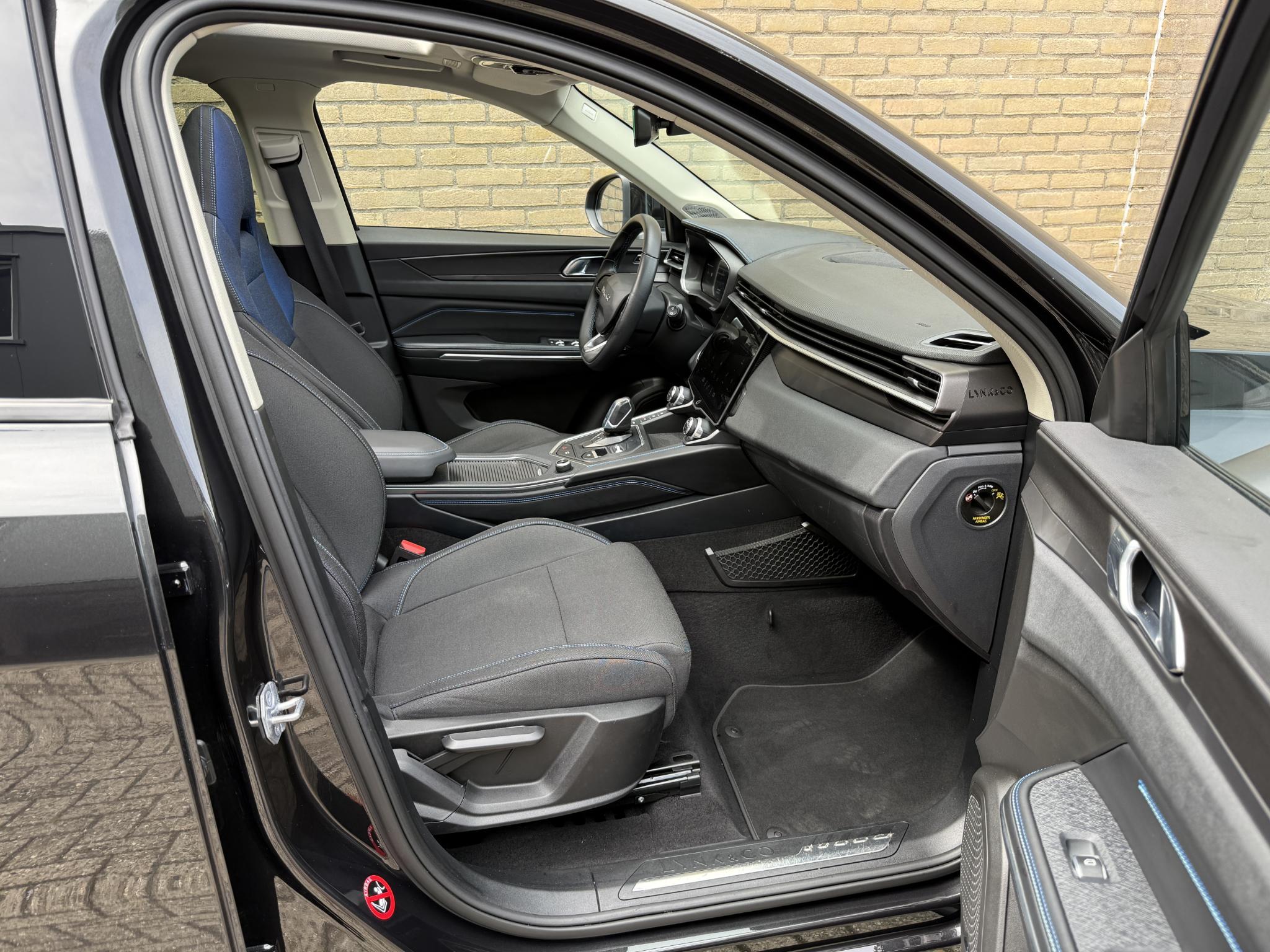 Foto van Lynk&co LYNK & Co 01