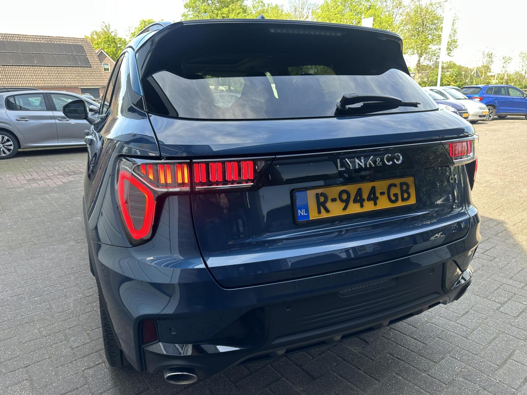 Foto van Lynk&co LYNK & Co 01