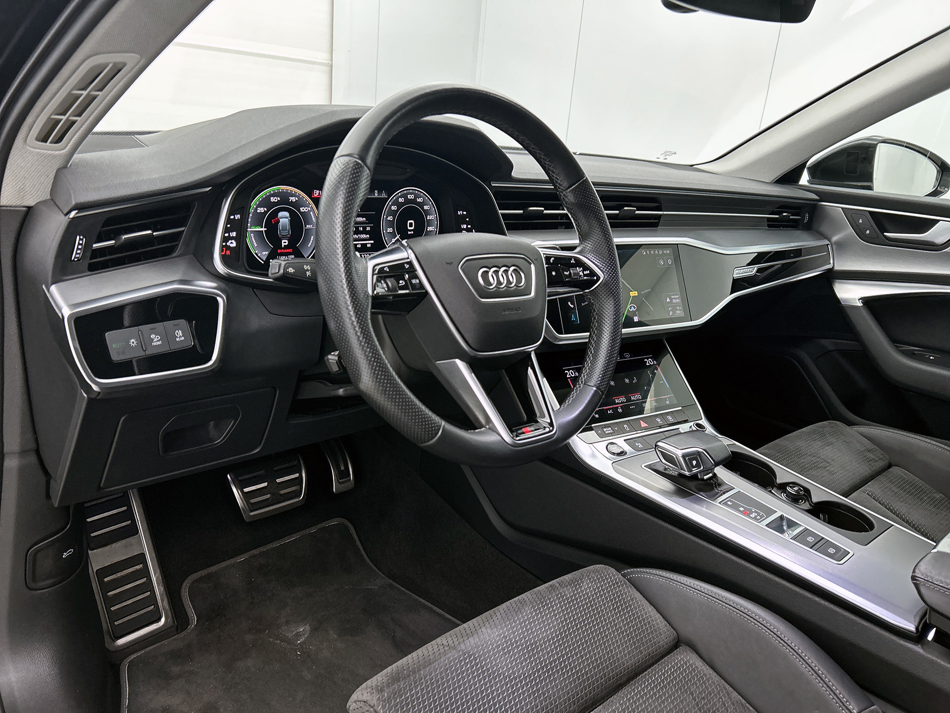 Foto van Audi A6 Avant 55 TFSI E