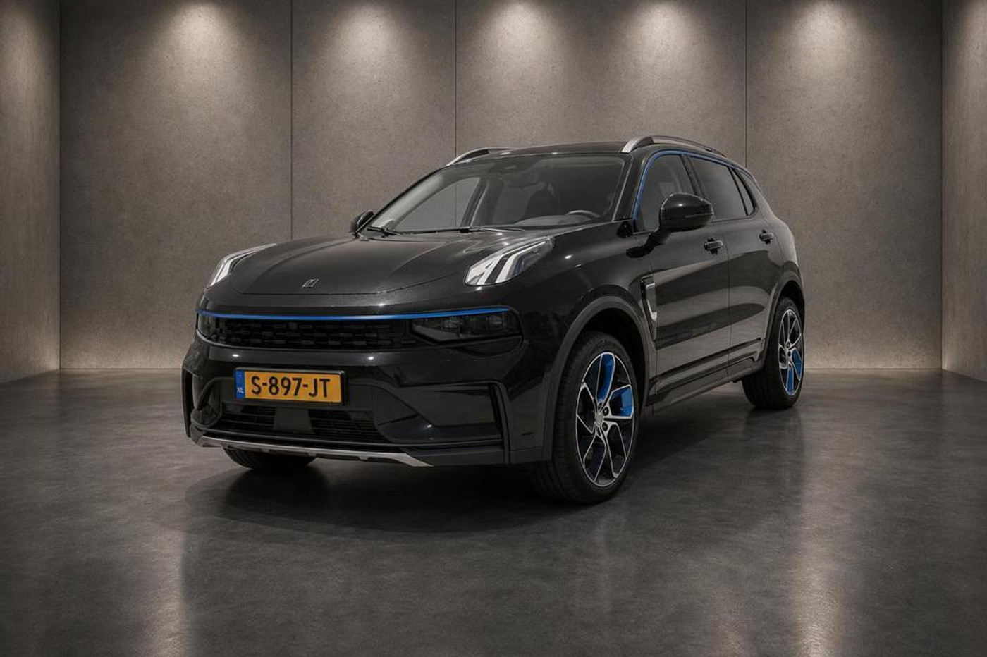 Lynk&co LYNK & Co 01 1.5| 360 camera met 3d view | panodak | stoelverwarming |Android auto & Apple carplay |dab | adaptive cruise control | sfeerverlichting | 2023 - voorkant