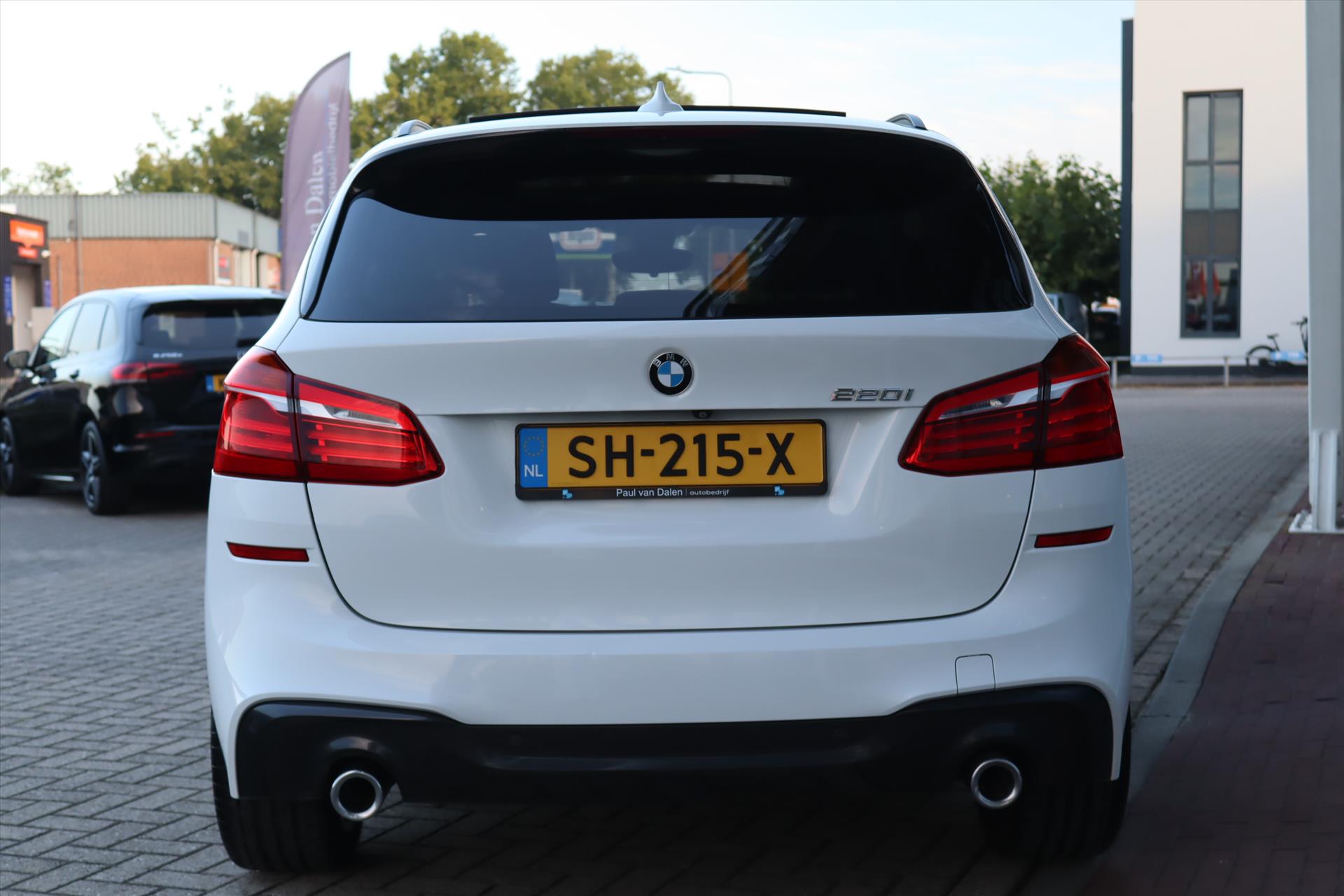 Foto van BMW 220i Active Tourer