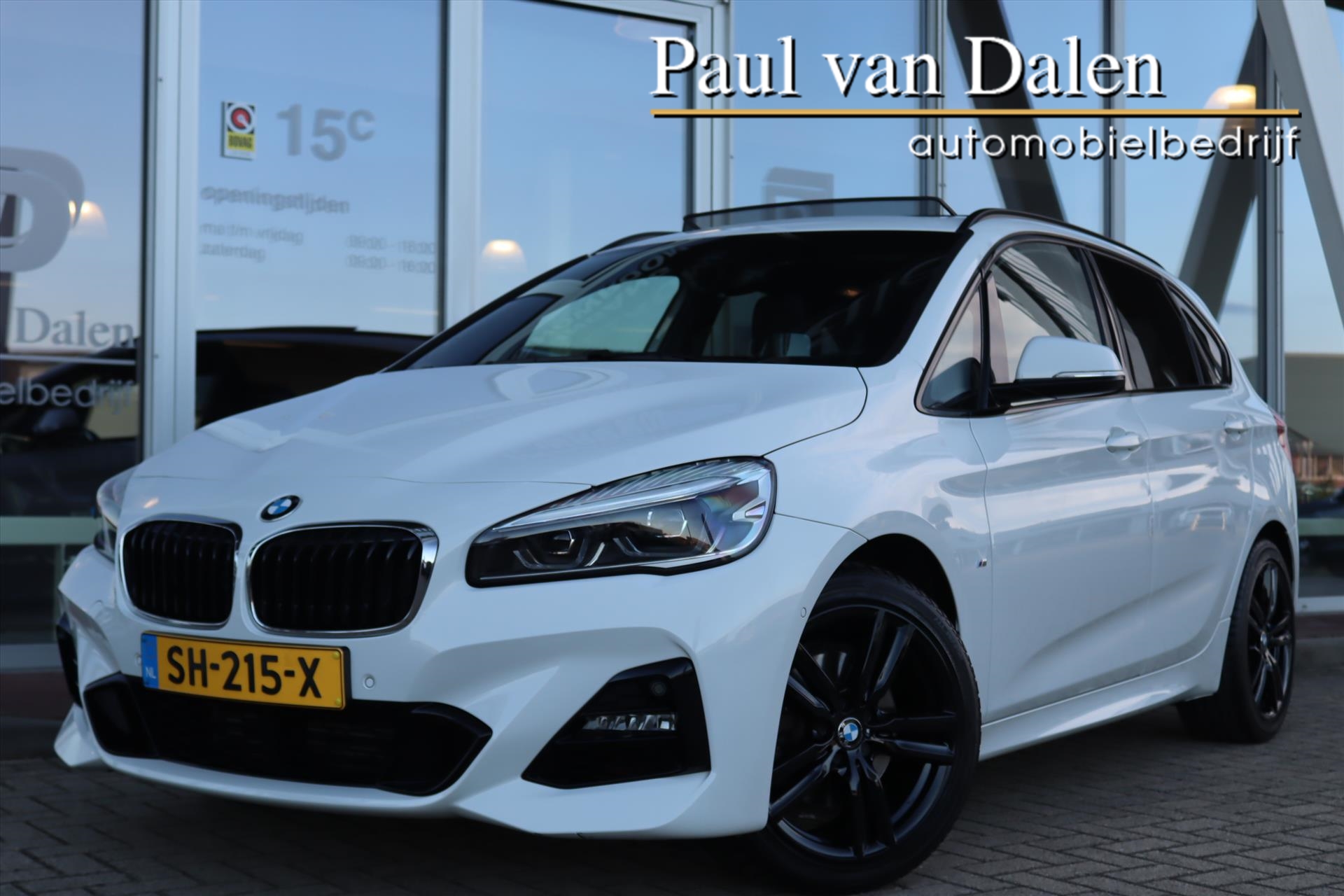 Foto van BMW 220i Active Tourer