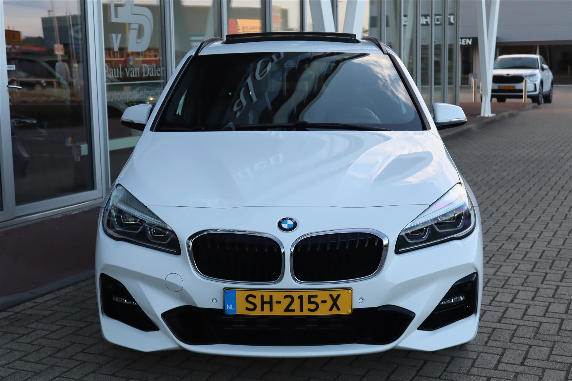 Foto van BMW 220i Active Tourer